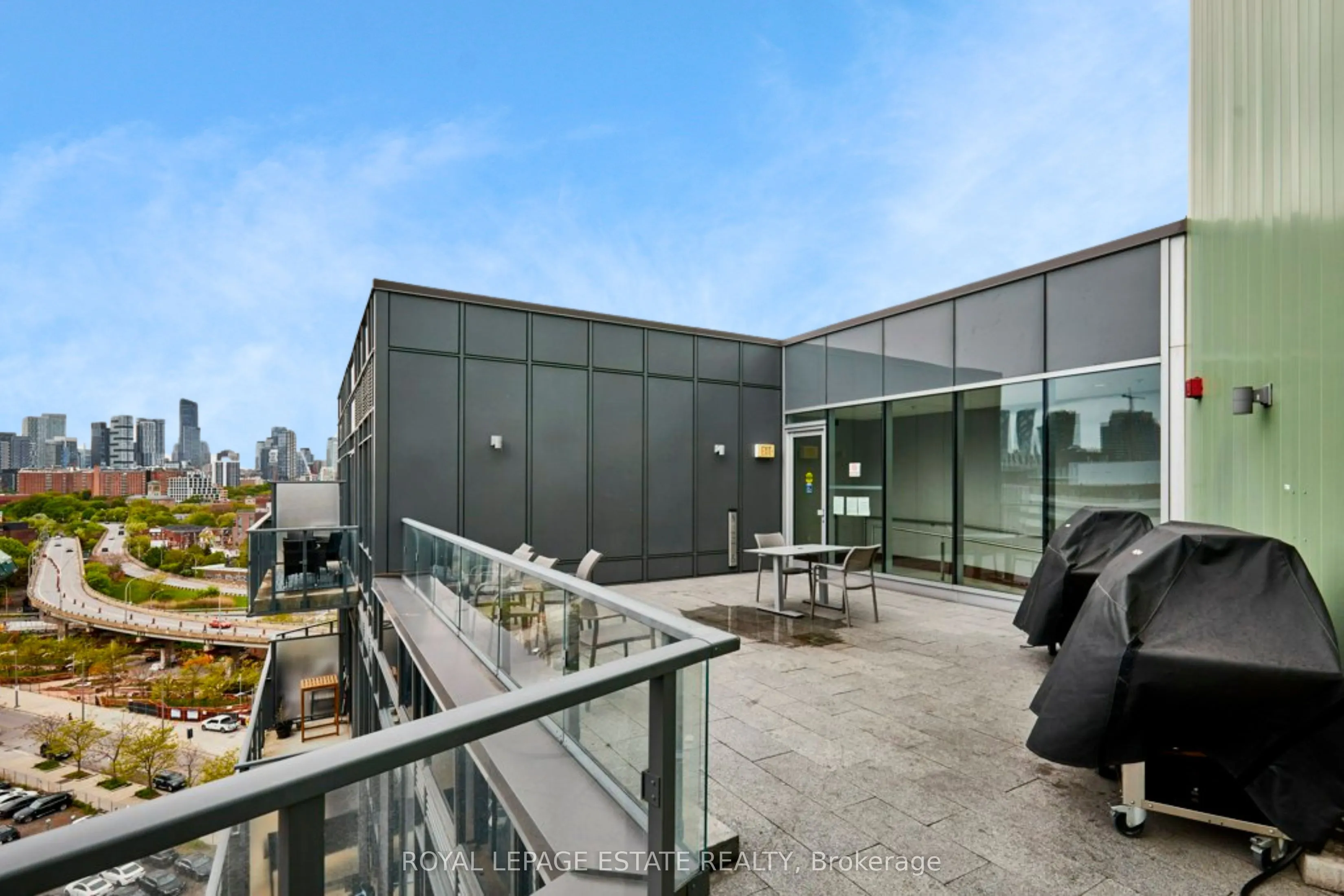 120 Bayview Avenue, #N419