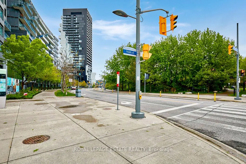120 Bayview Avenue, #N419