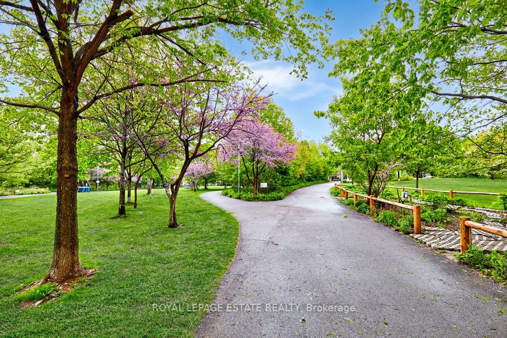 120 Bayview Avenue, #N419
