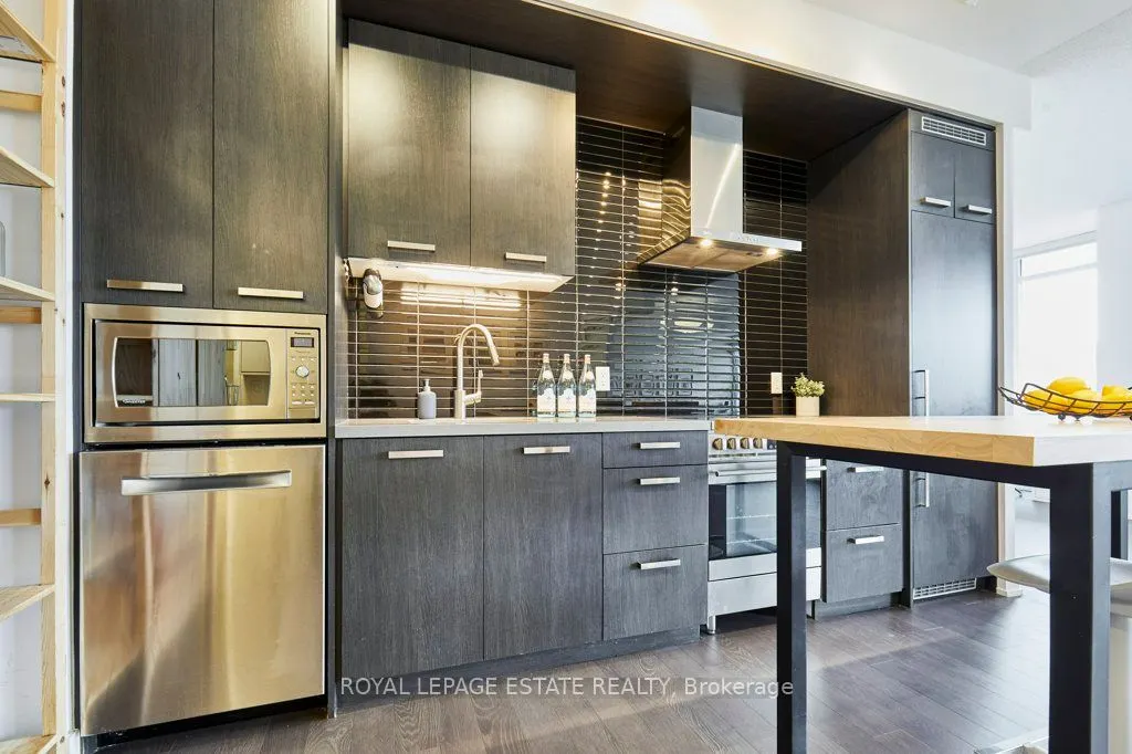120 Bayview Avenue, #N419