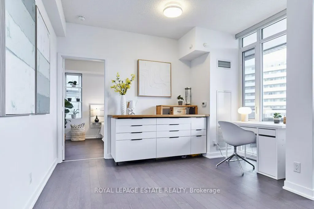 120 Bayview Avenue, #N419