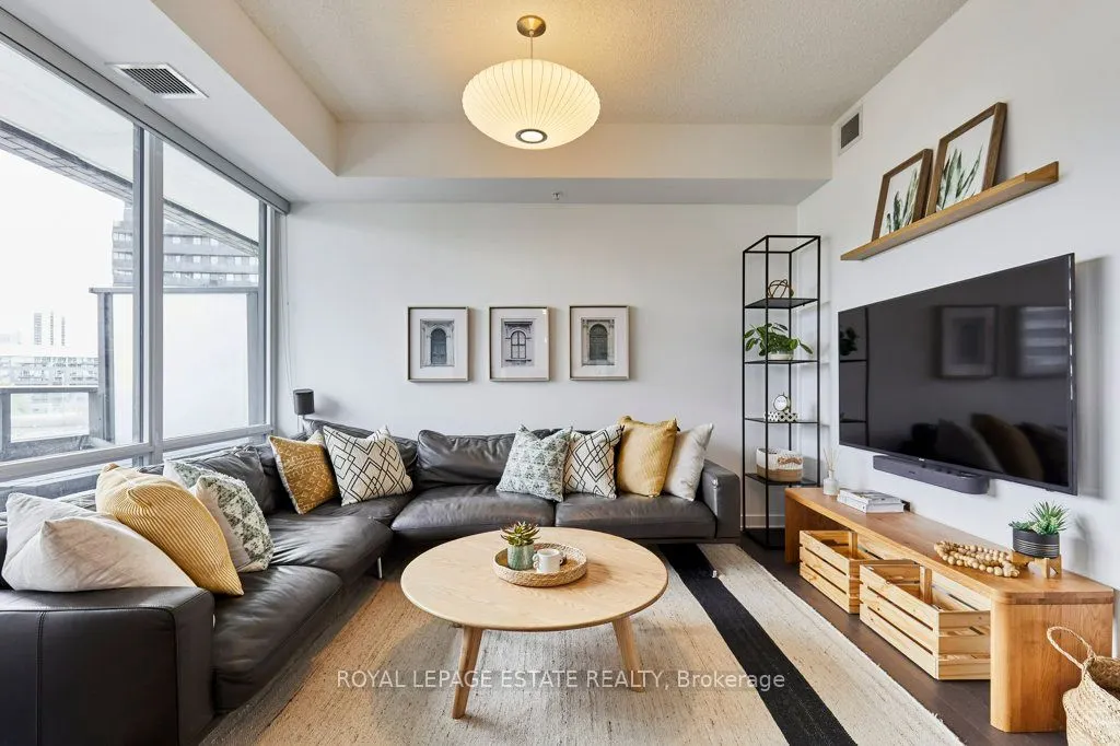120 Bayview Avenue, #N419
