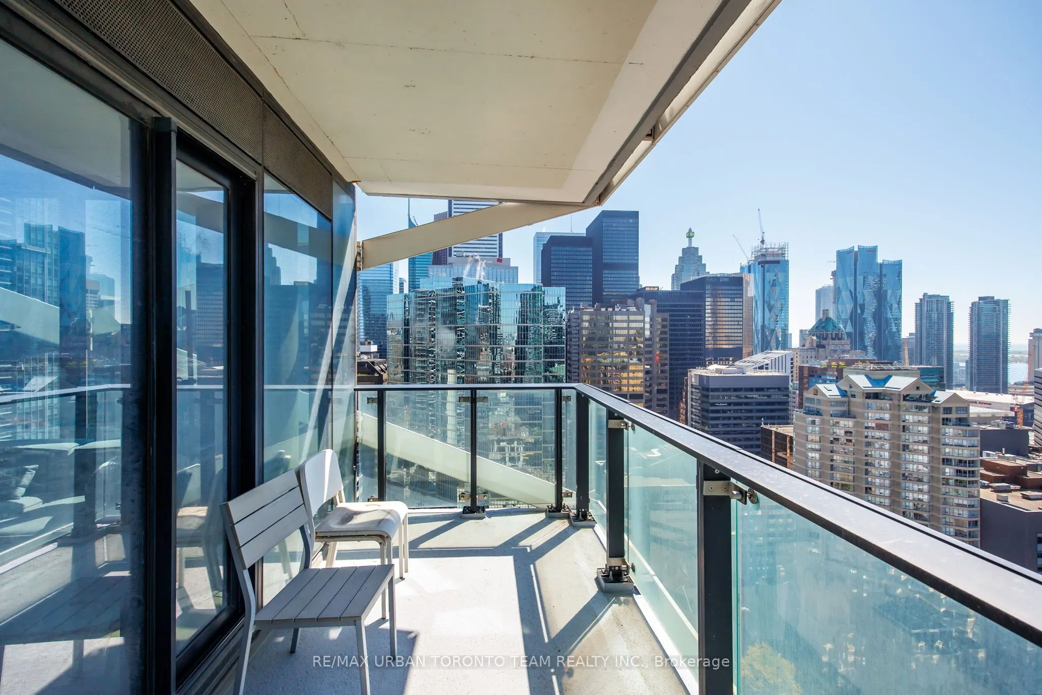 224 King Street W, #2804