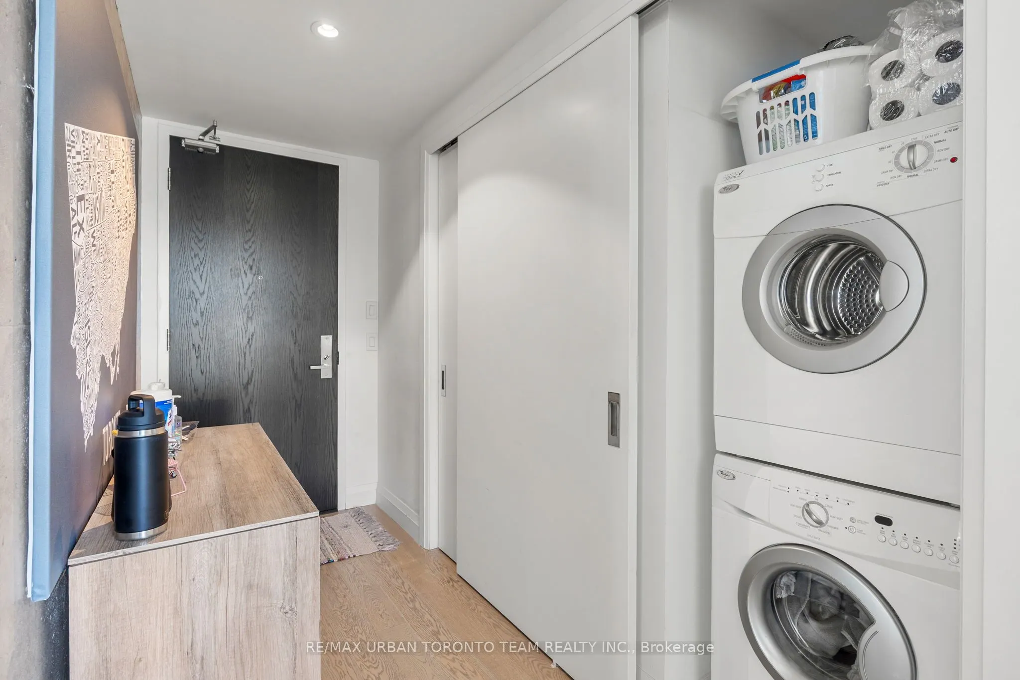 224 King Street W, #2804