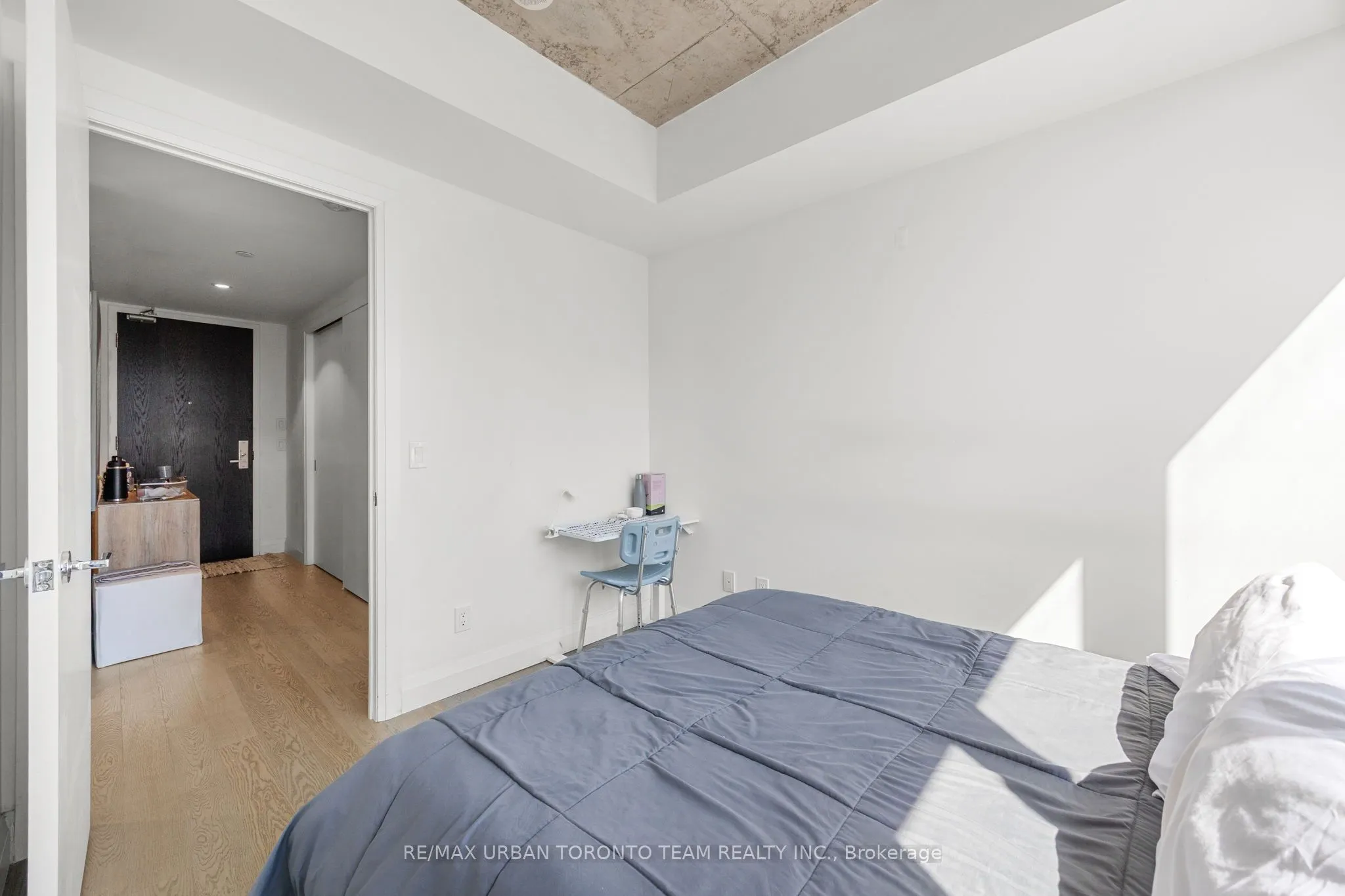 224 King Street W, #2804