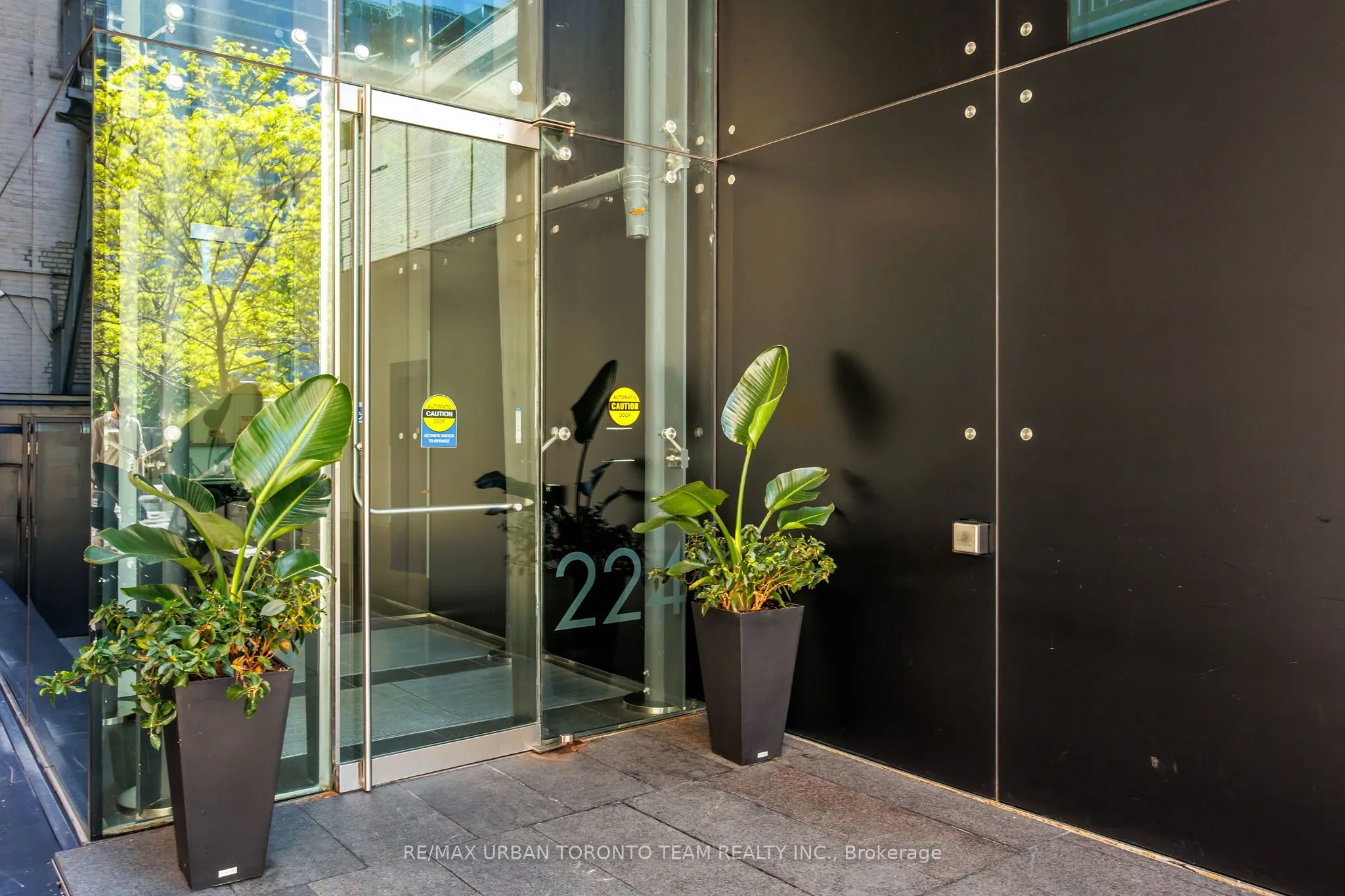 224 King Street W, #2804