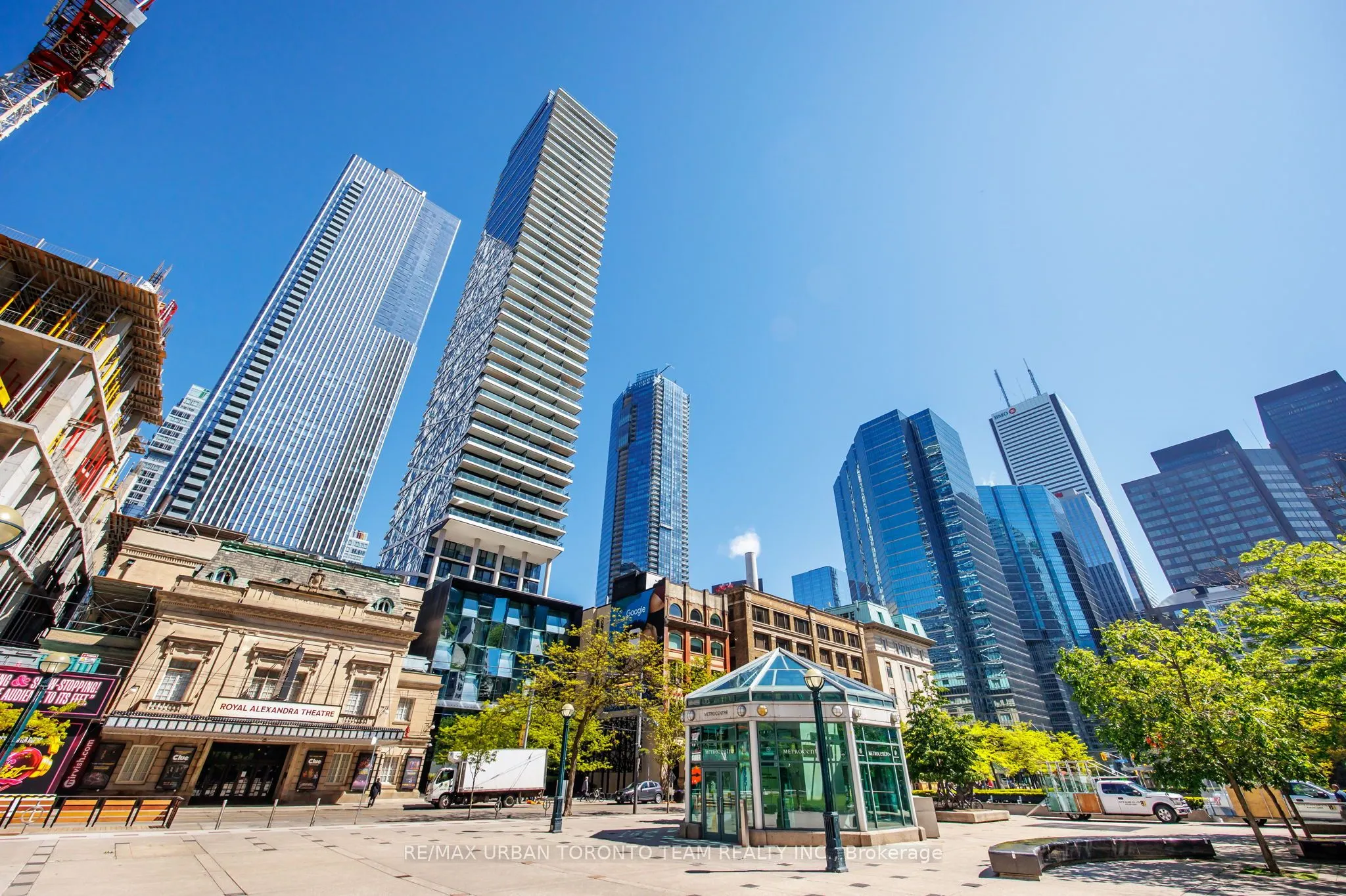 224 King Street W, #2804