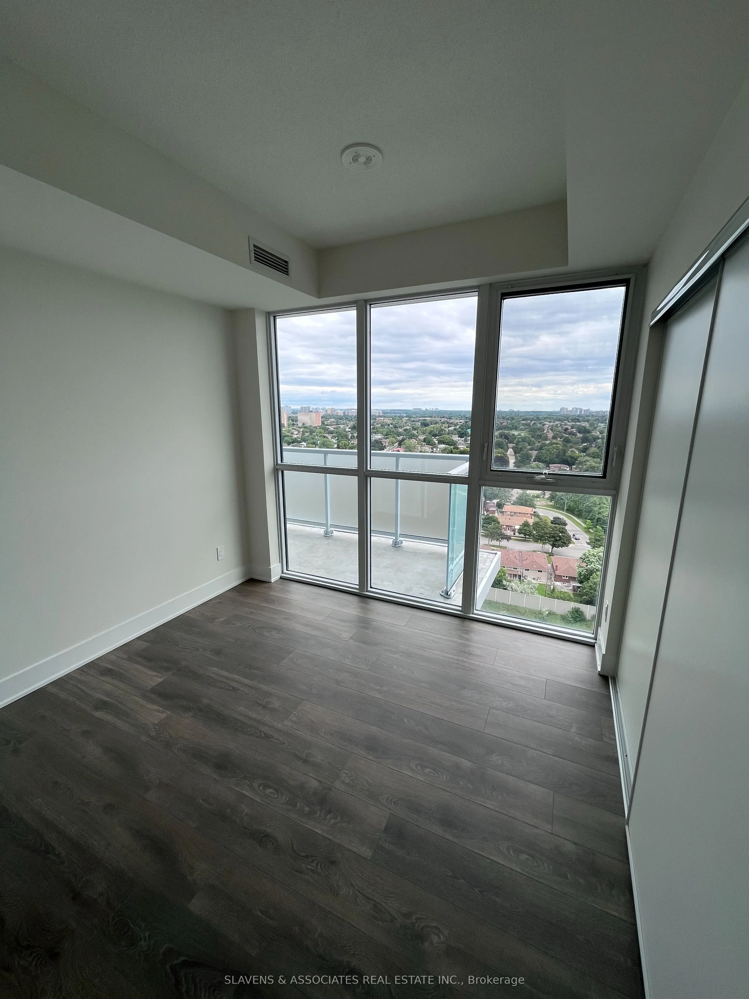 188 Fairview Mall Drive, #2107