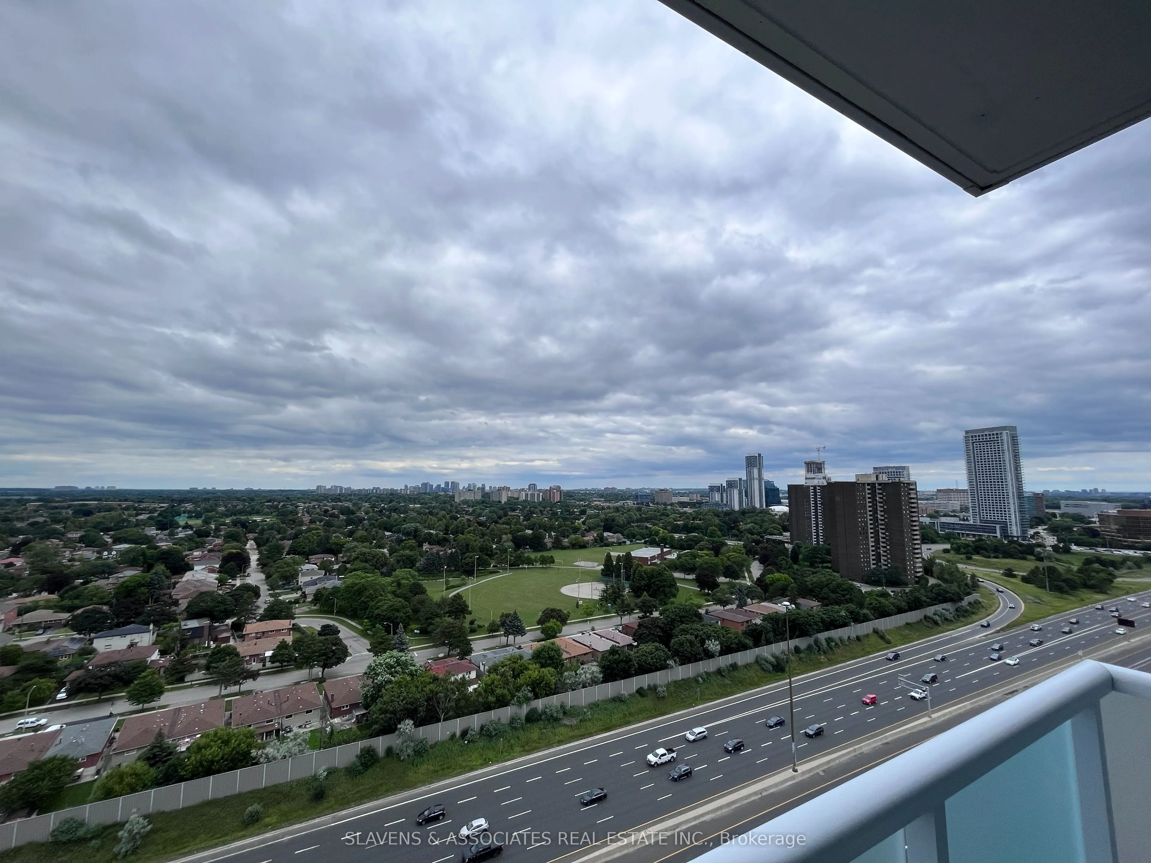 188 Fairview Mall Drive, #2107