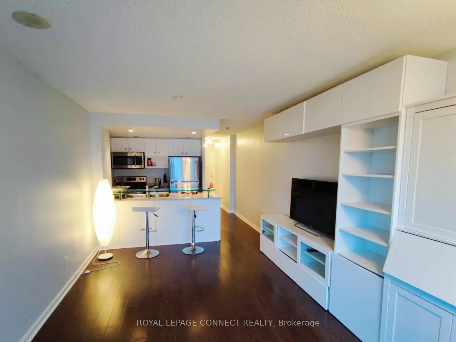 208 Queens Quay W, #1906