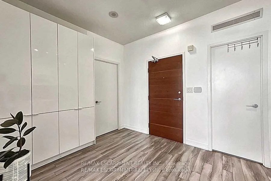 15 Iceboat Terrace, #3701