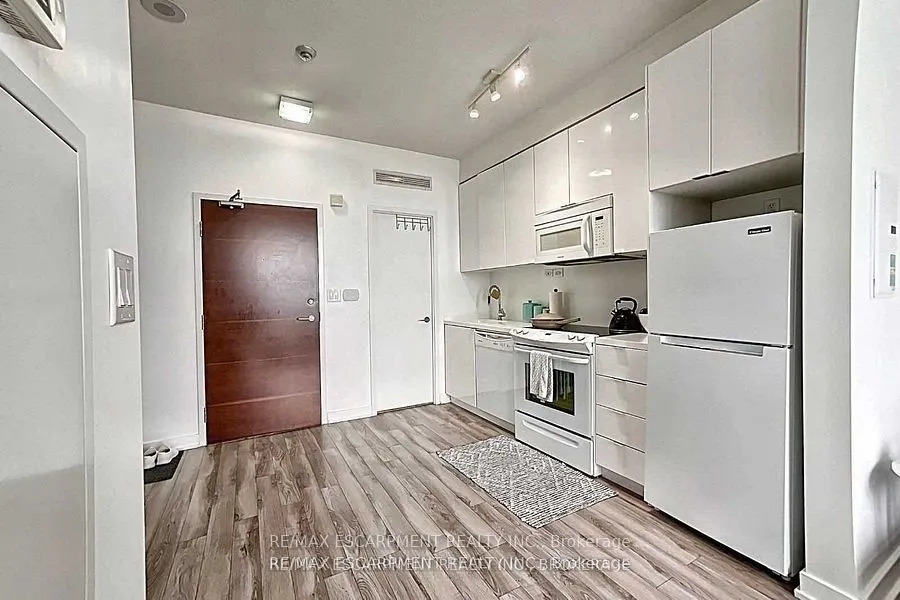 15 Iceboat Terrace, #3701