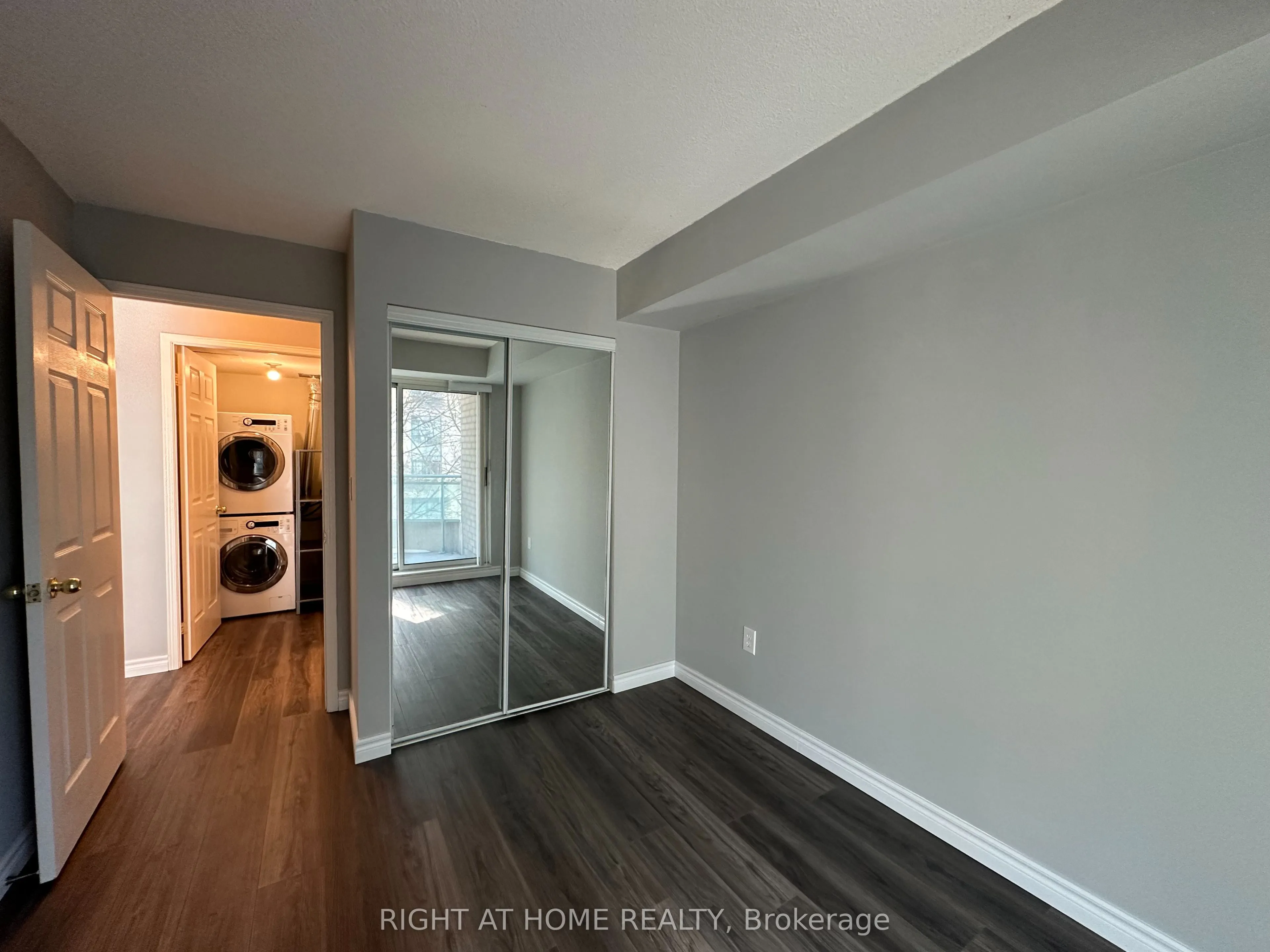 18 PEMBERTON Avenue, #309