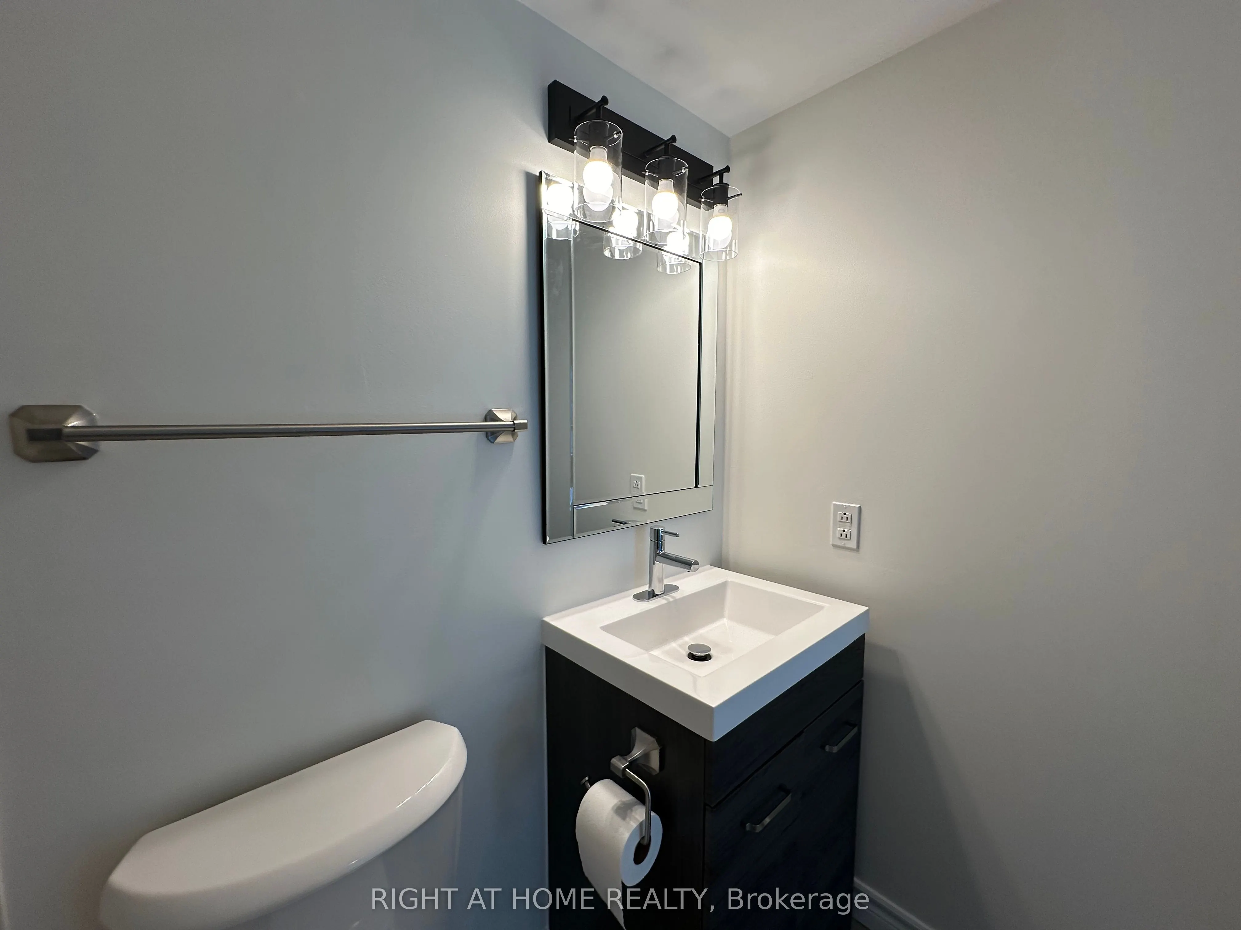 18 PEMBERTON Avenue, #309