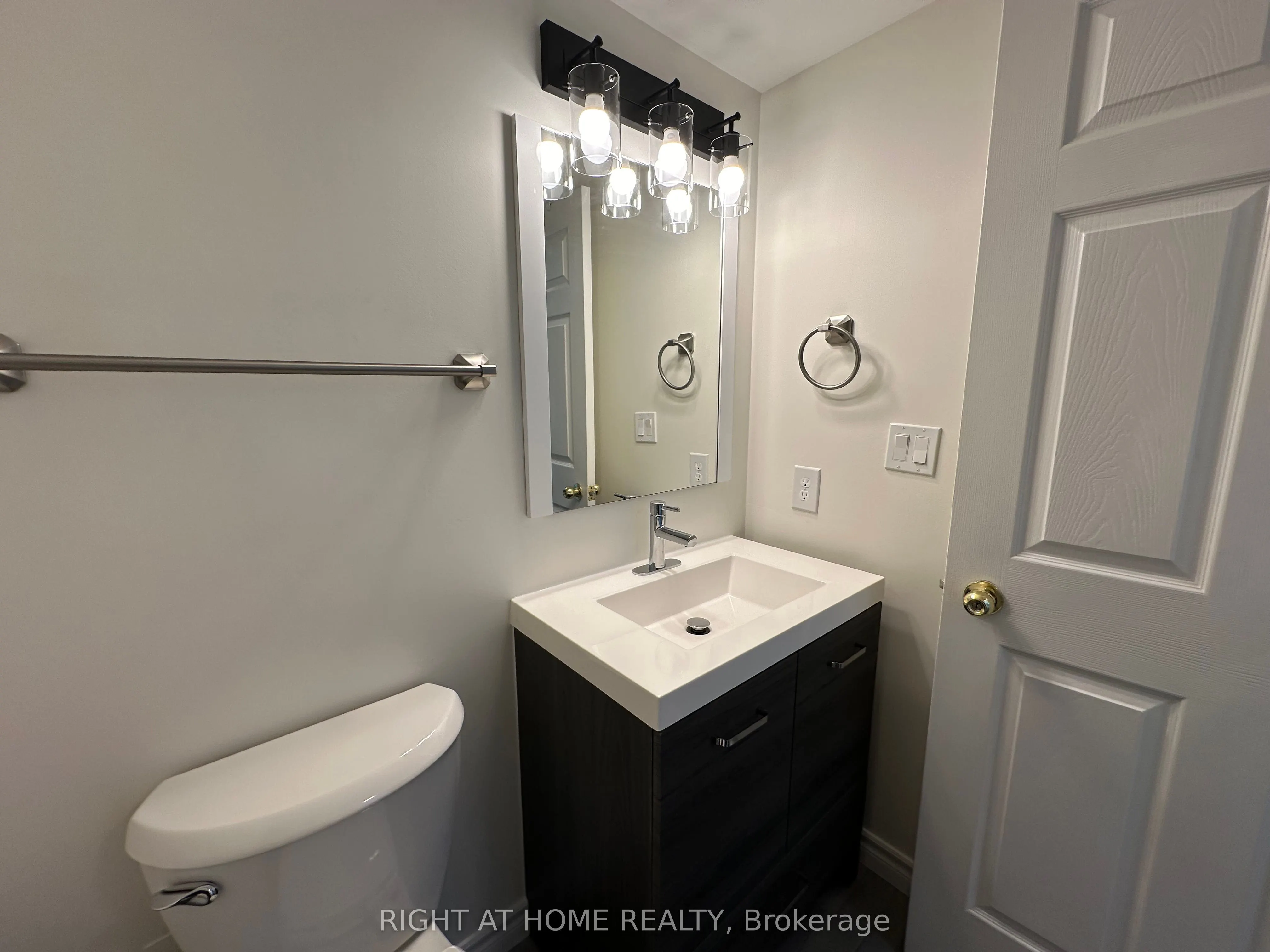 18 PEMBERTON Avenue, #309