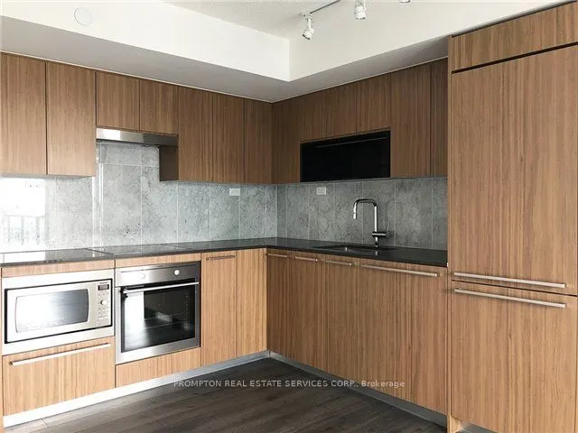 70 Queens Wharf Road, #1906