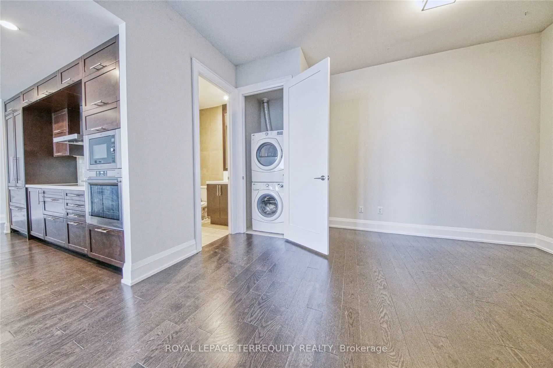 2 Anndale Drive, #3401