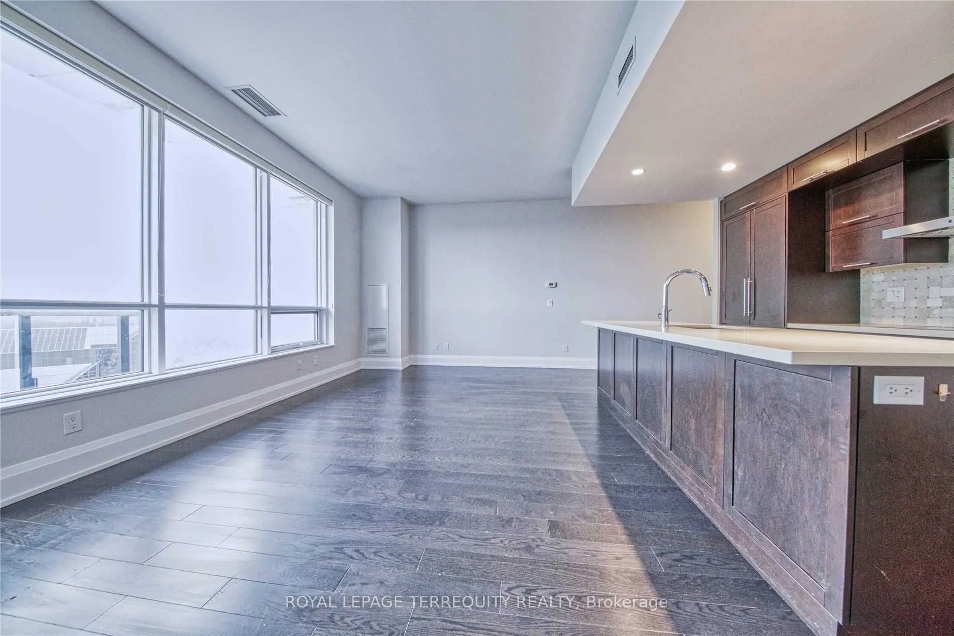 2 Anndale Drive, #3401