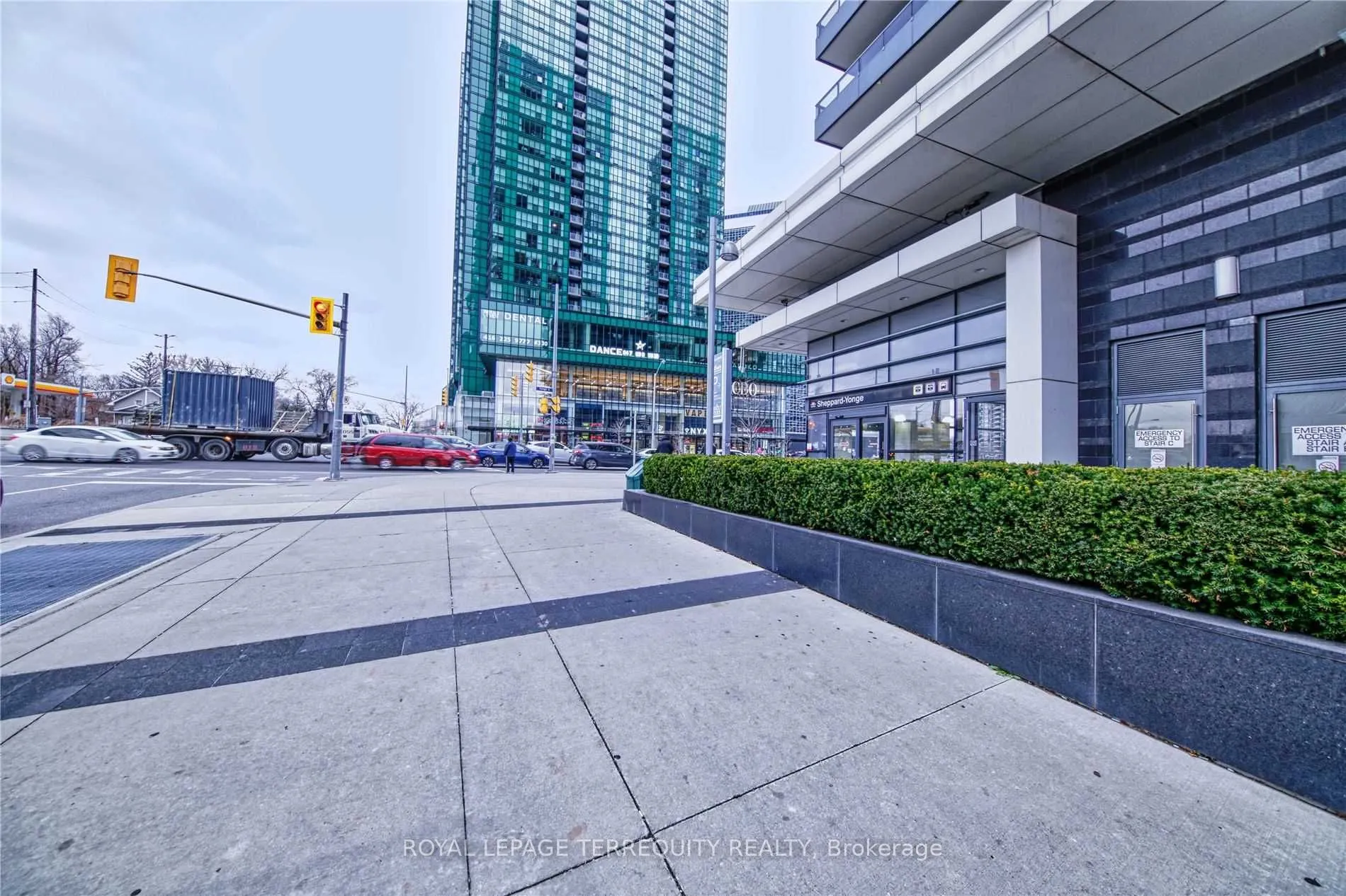 2 Anndale Drive, #3401