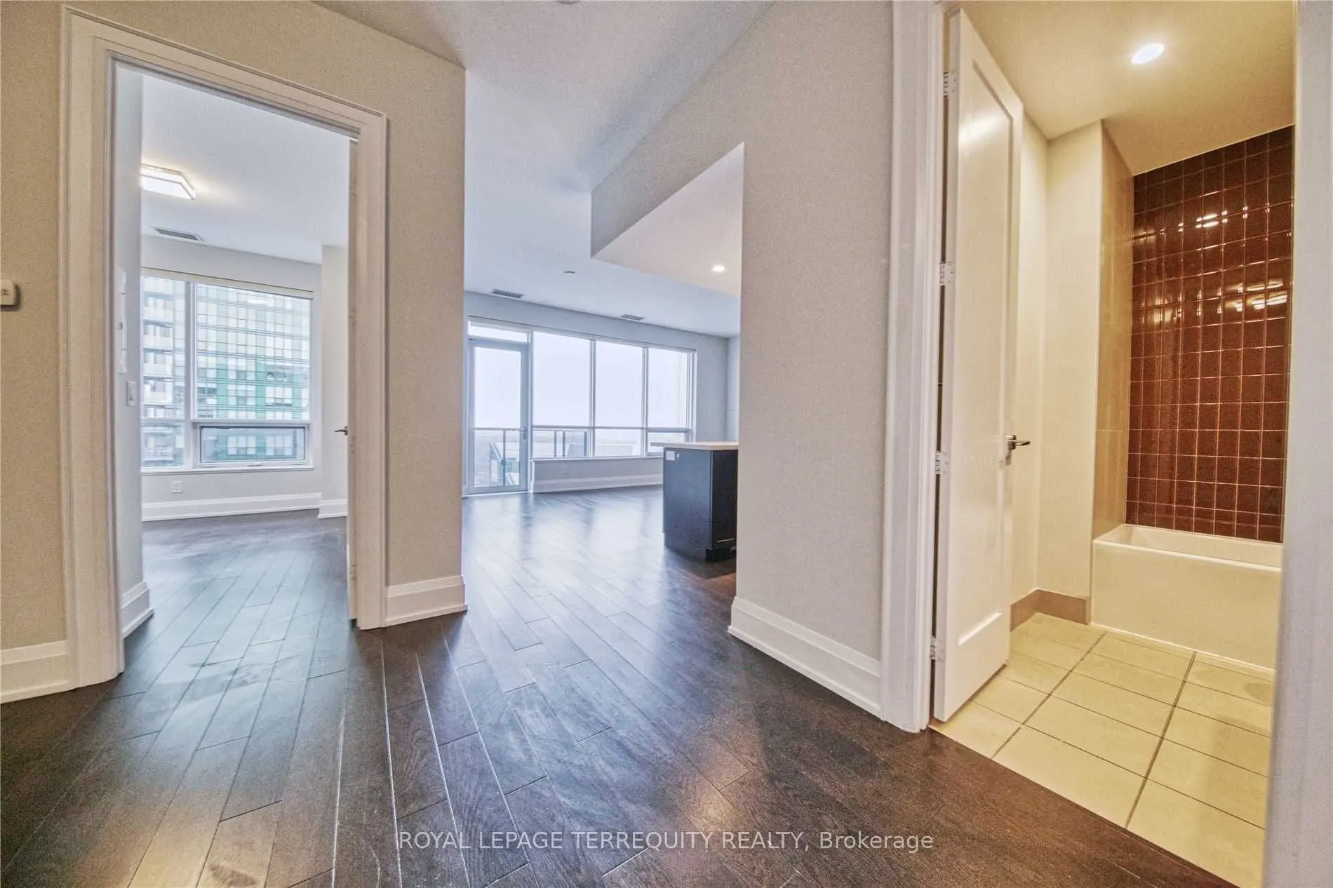 2 Anndale Drive, #3401