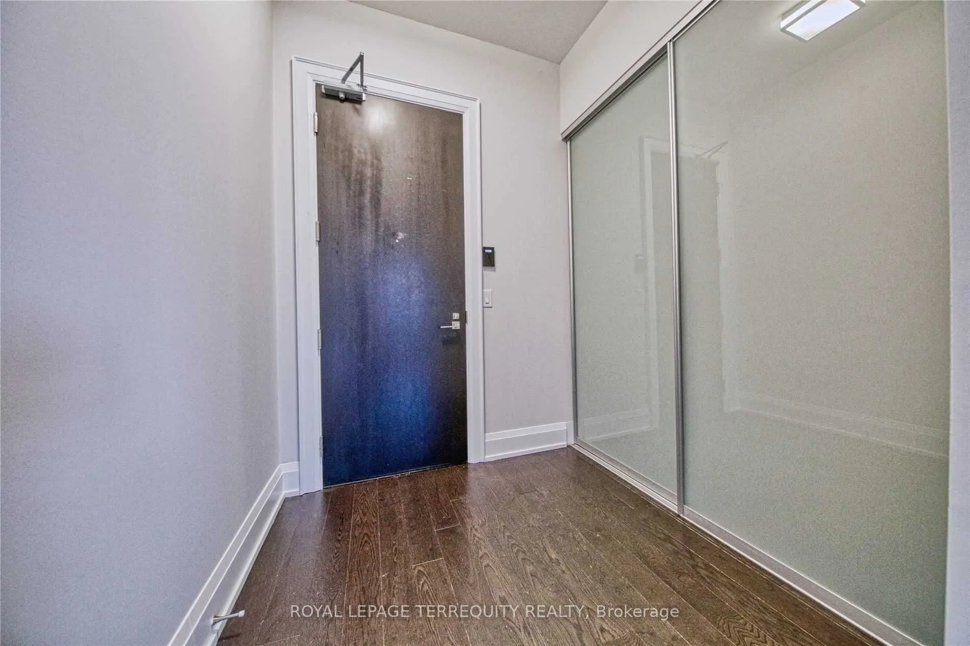2 Anndale Drive, #3401
