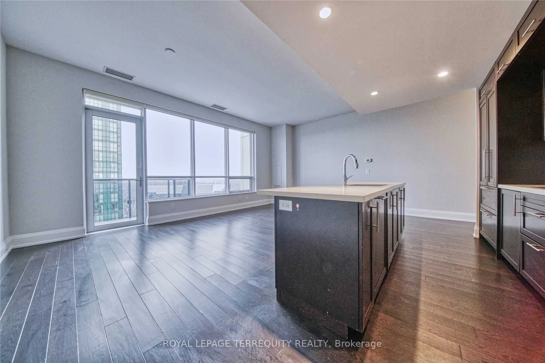 2 Anndale Drive, #3401
