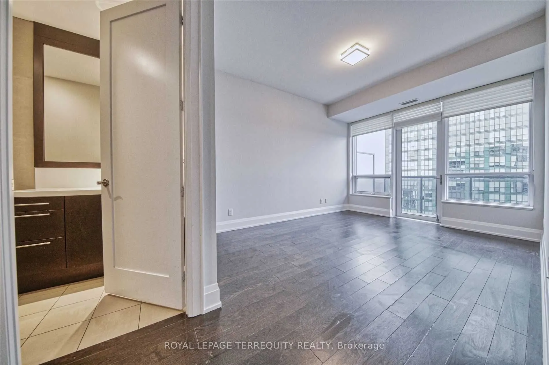 2 Anndale Drive, #3401