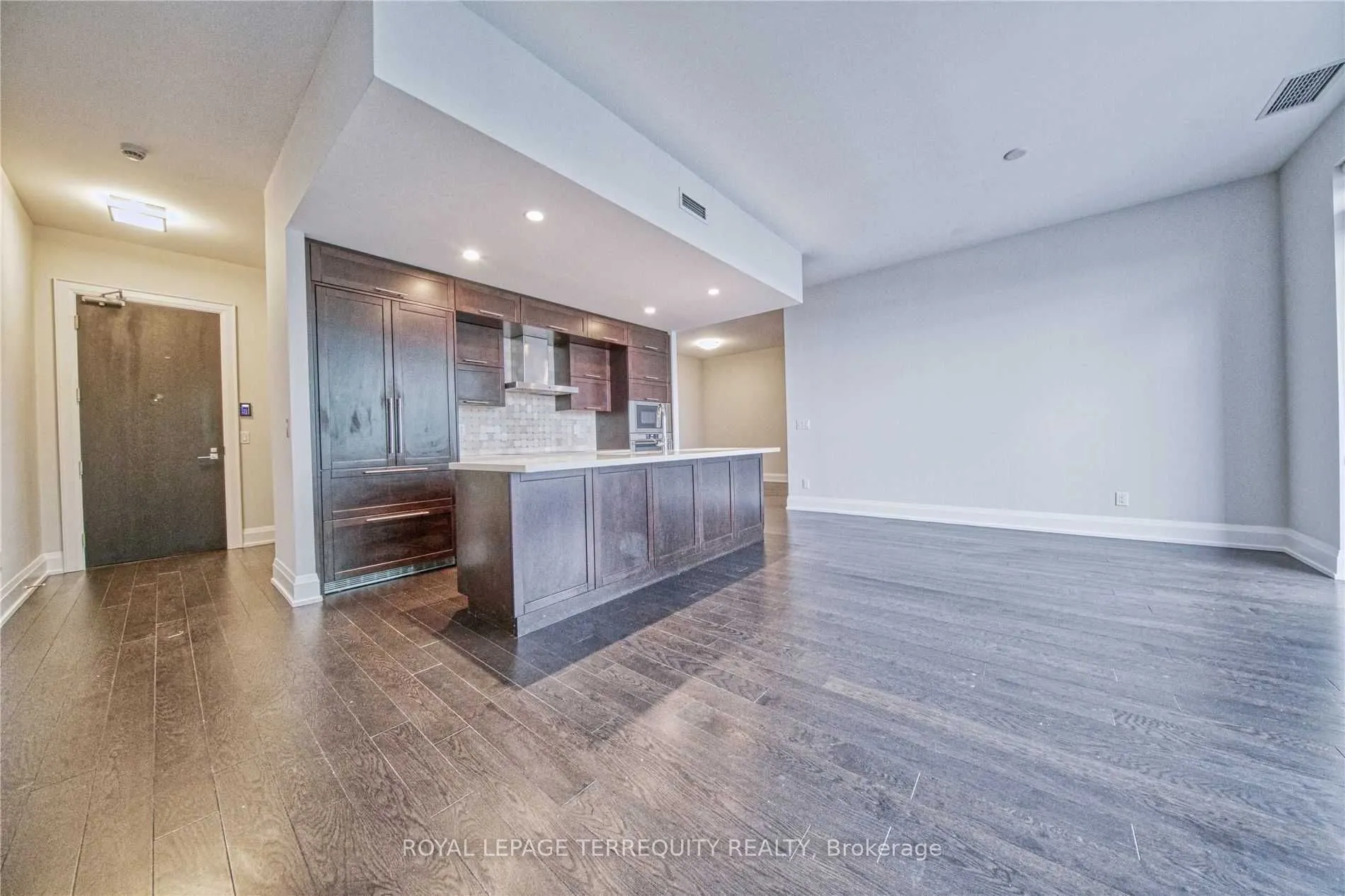 2 Anndale Drive, #3401