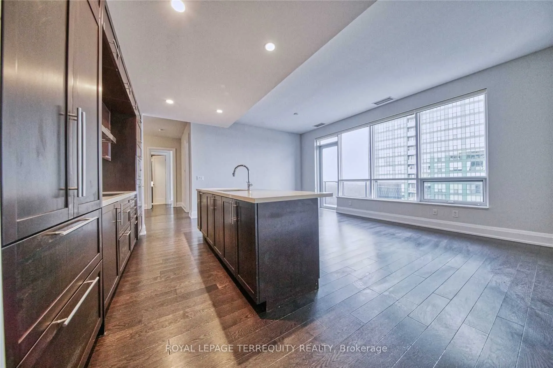 2 Anndale Drive, #3401
