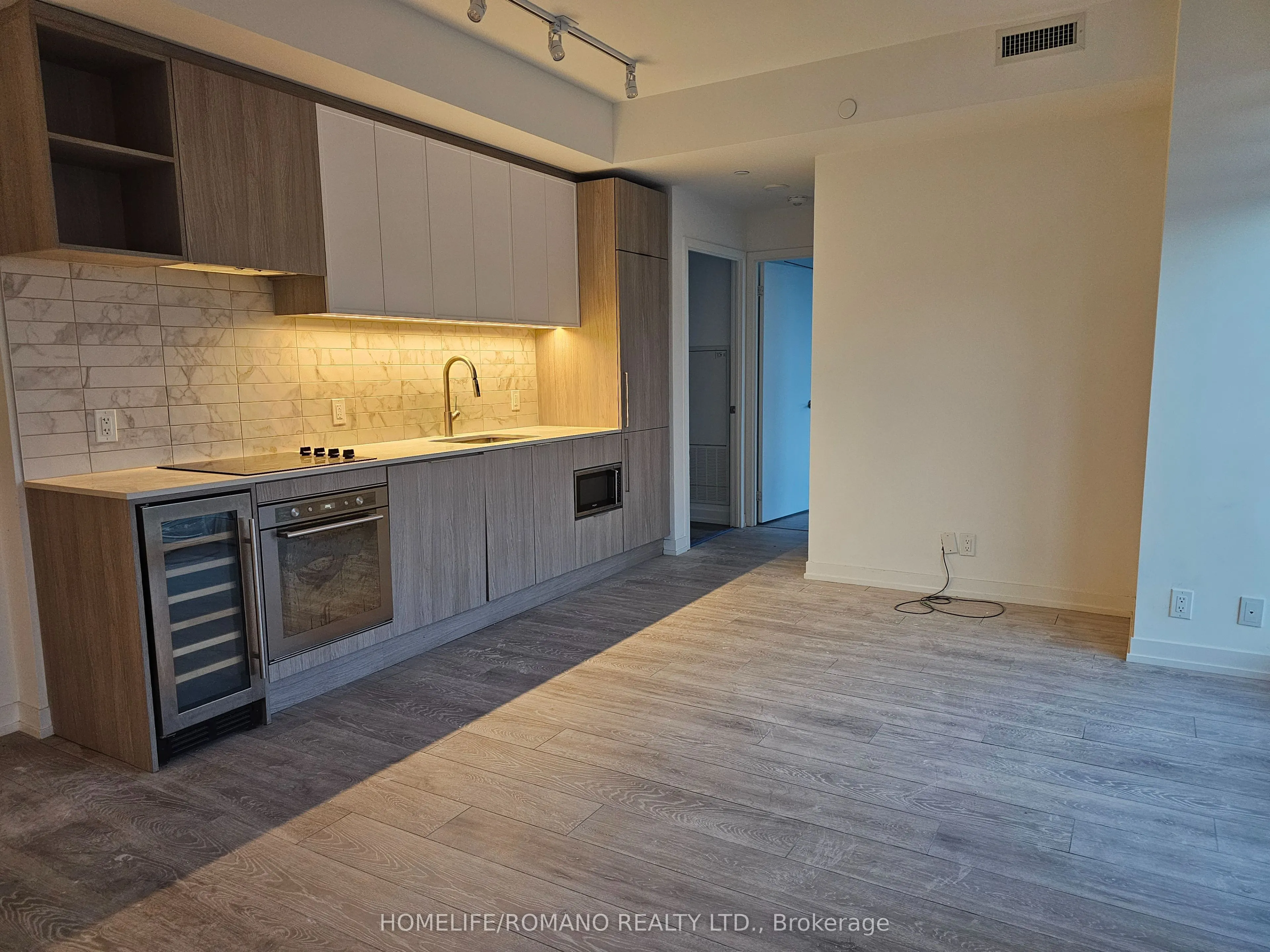 2020 Bathurst Street, #510