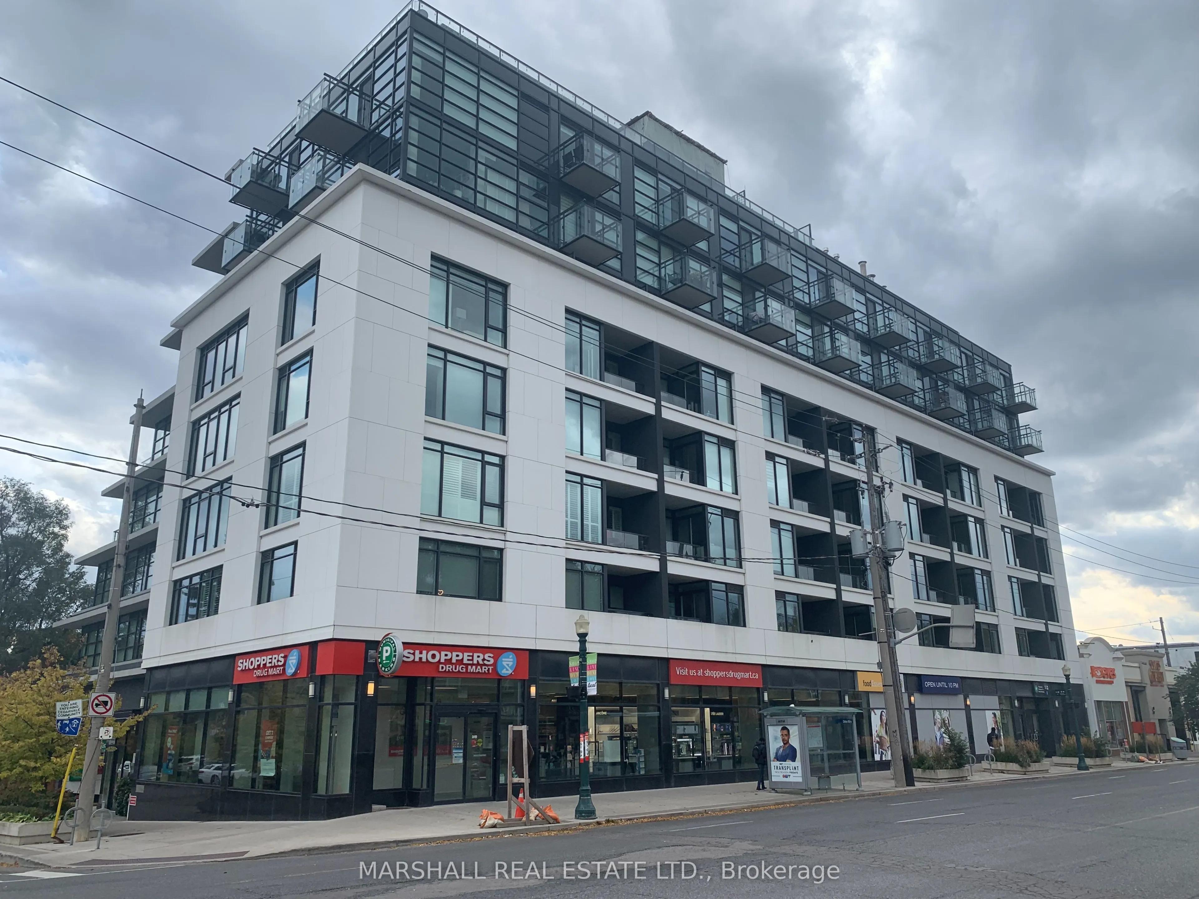 938 Eglinton Avenue W