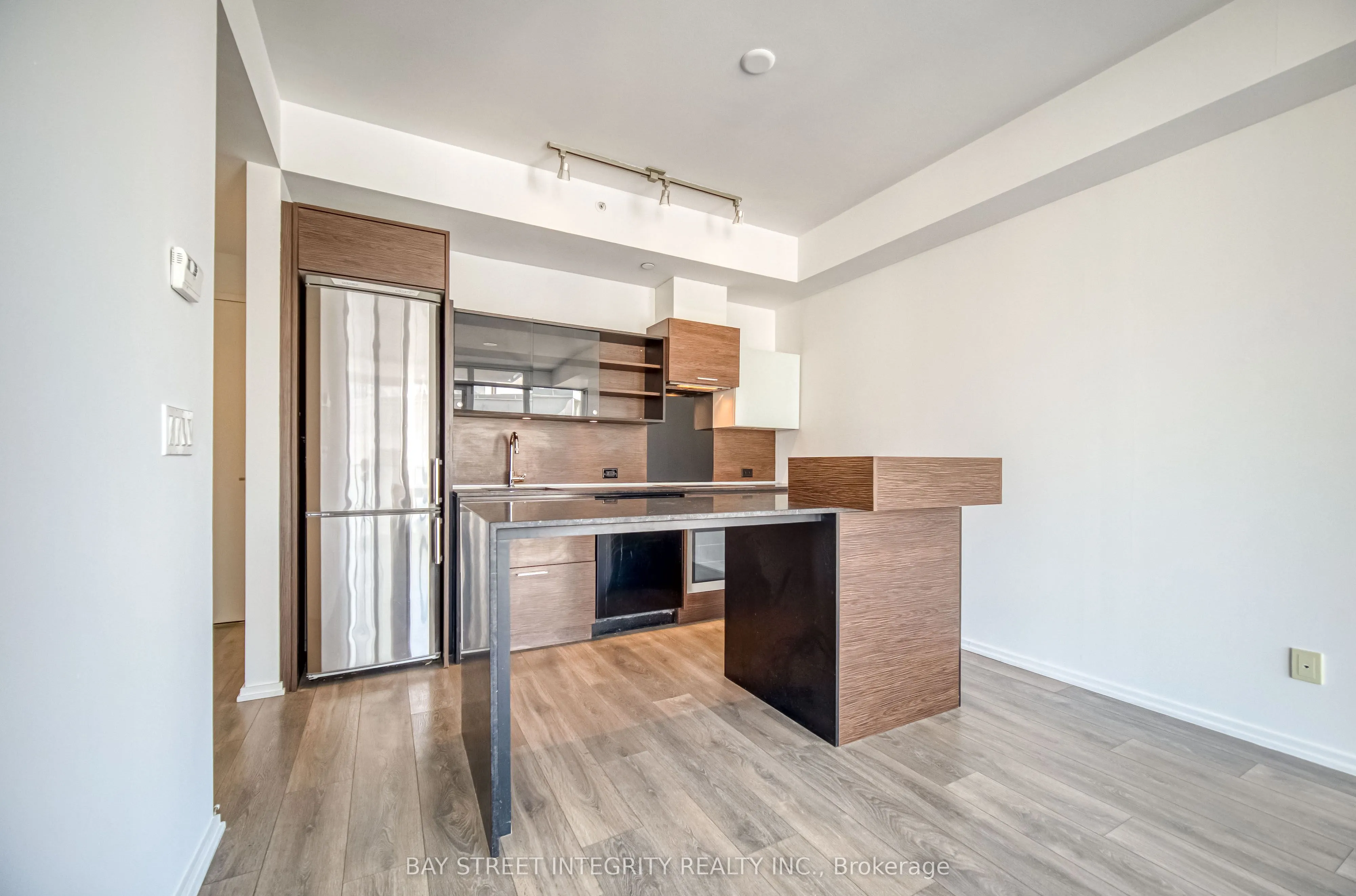 75 St Nicholas Street, #2105