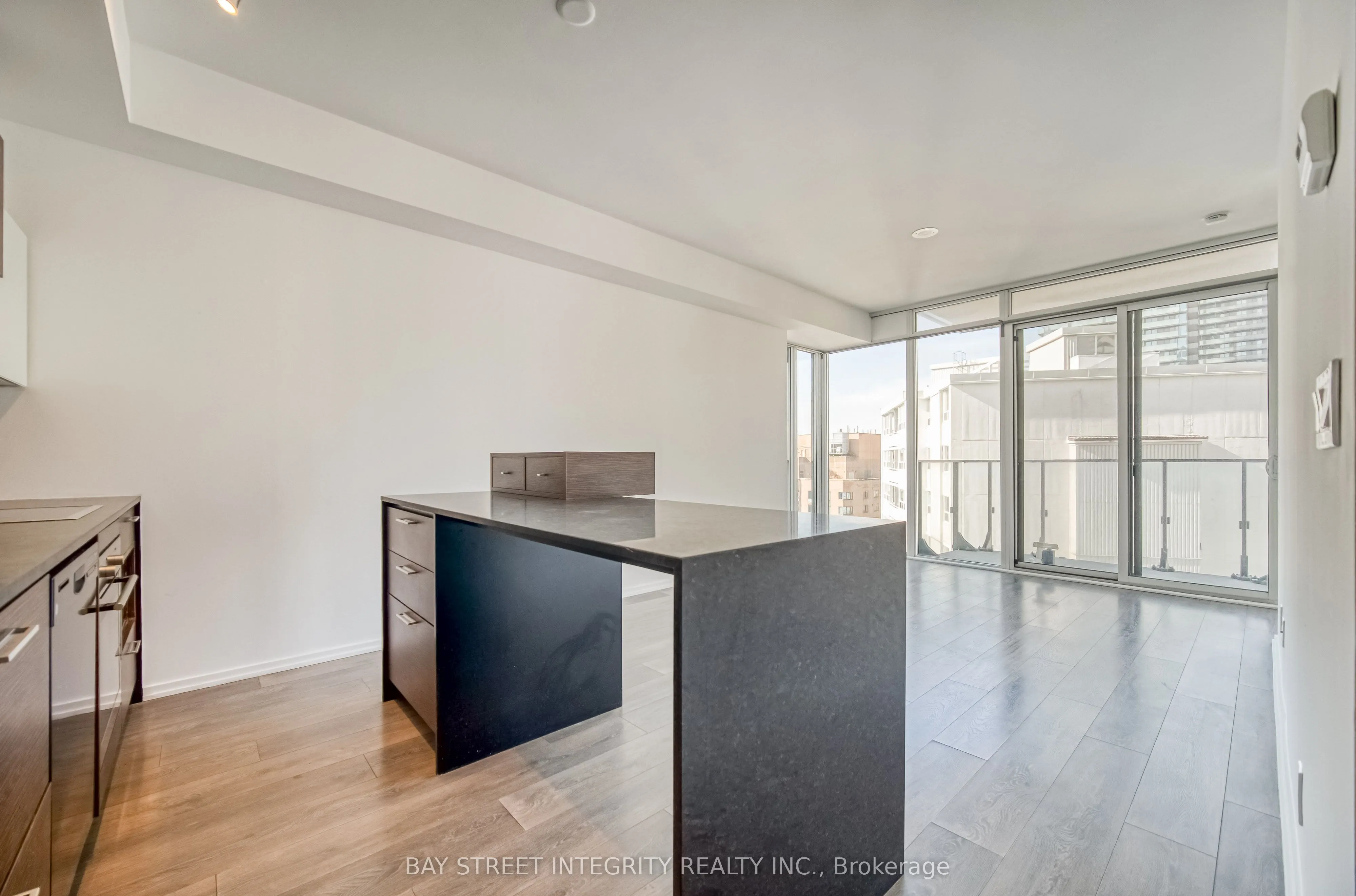 75 St Nicholas Street, #2105