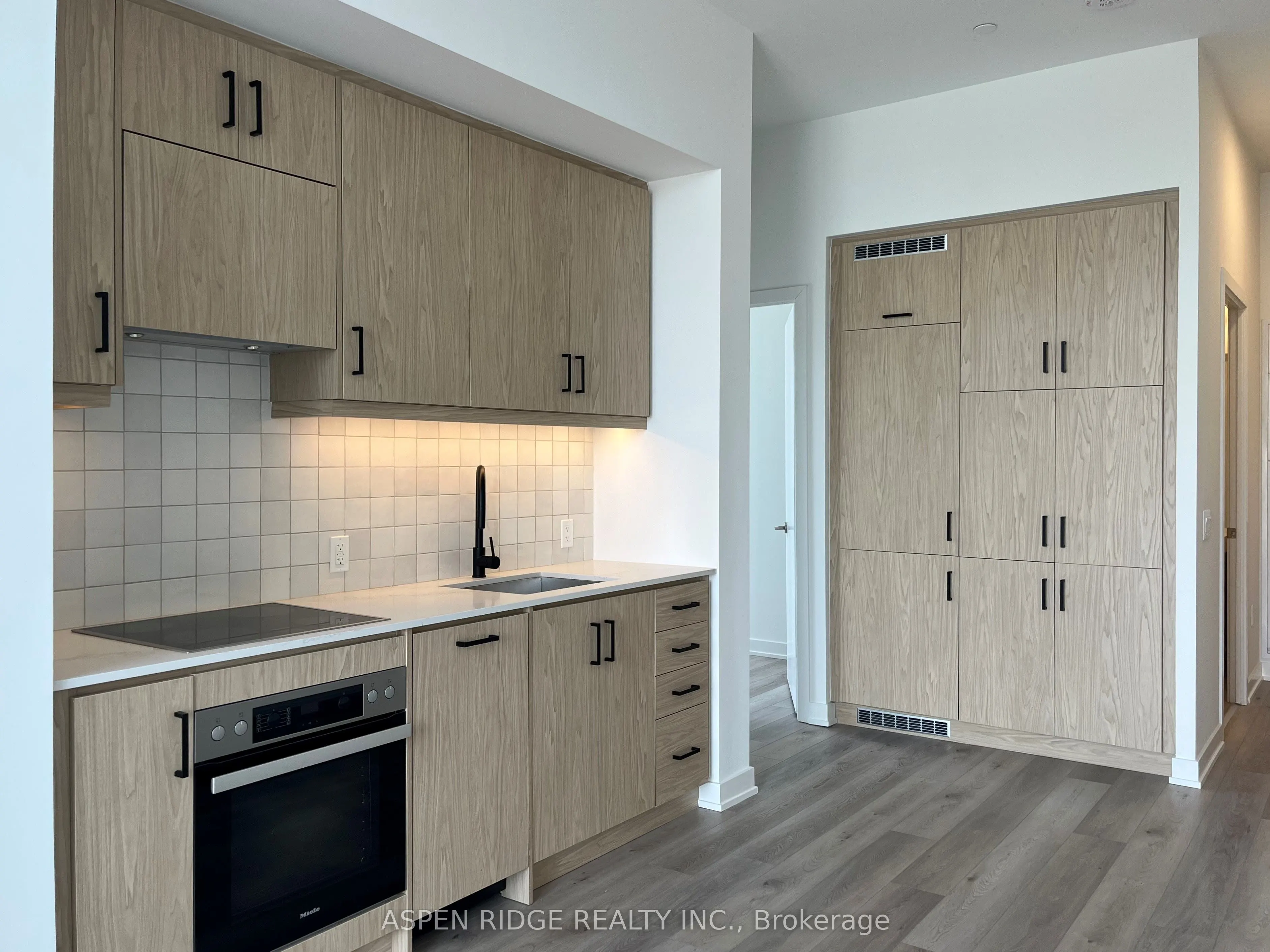 9 Tecumseth Street, #PH16