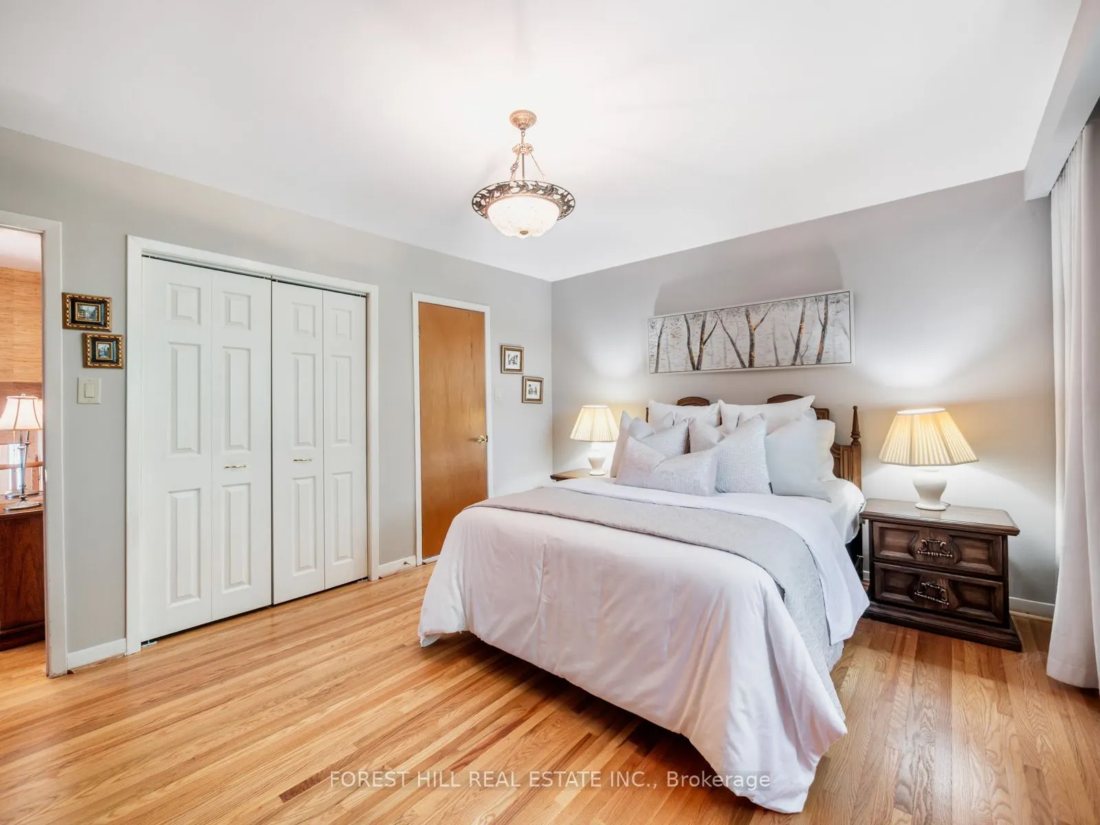 16 Oldborough Circle