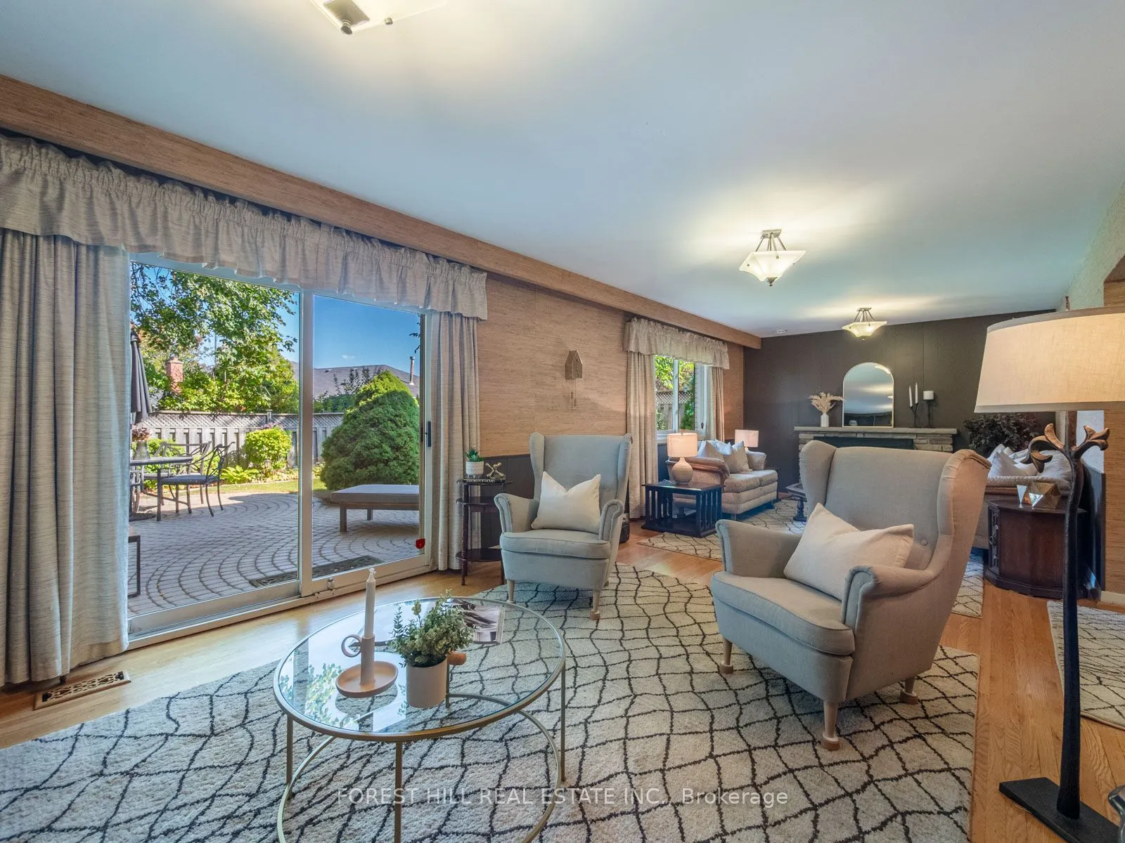 16 Oldborough Circle