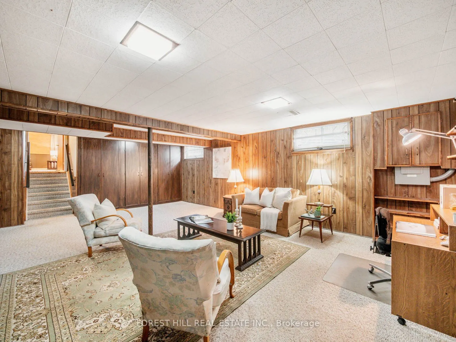 16 Oldborough Circle