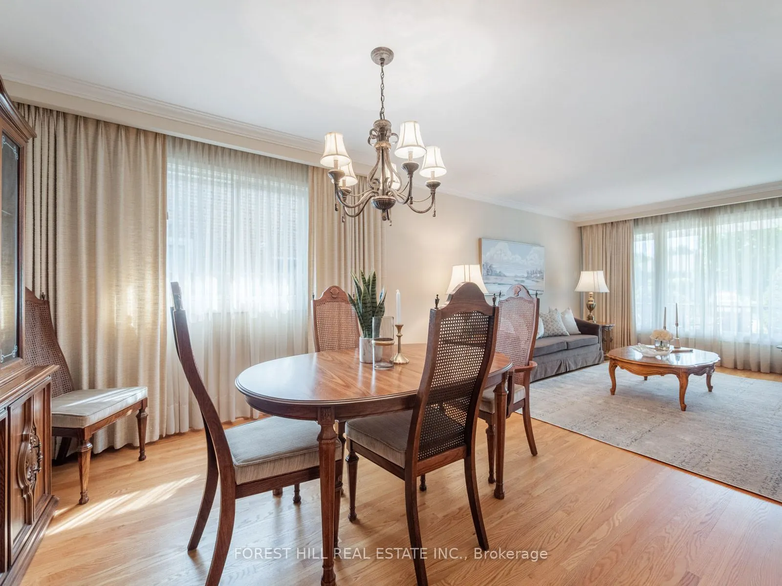 16 Oldborough Circle