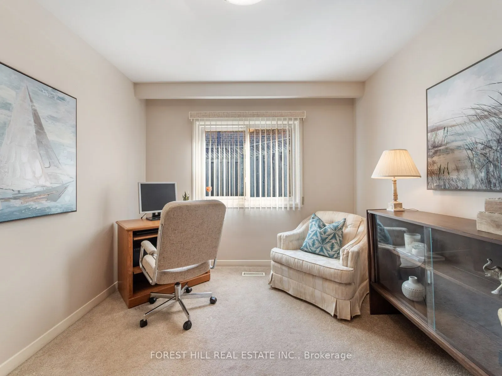 16 Oldborough Circle