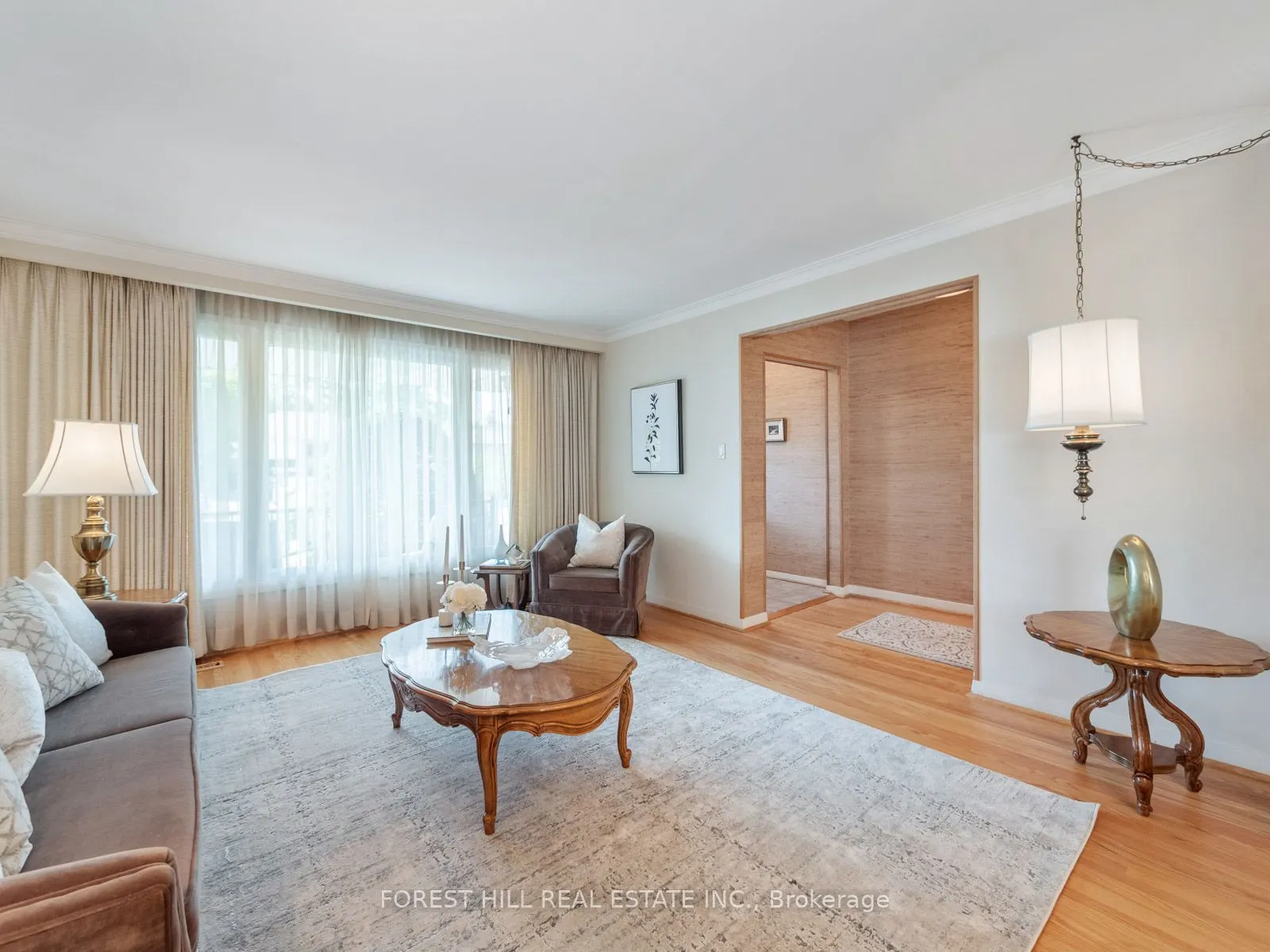 16 Oldborough Circle
