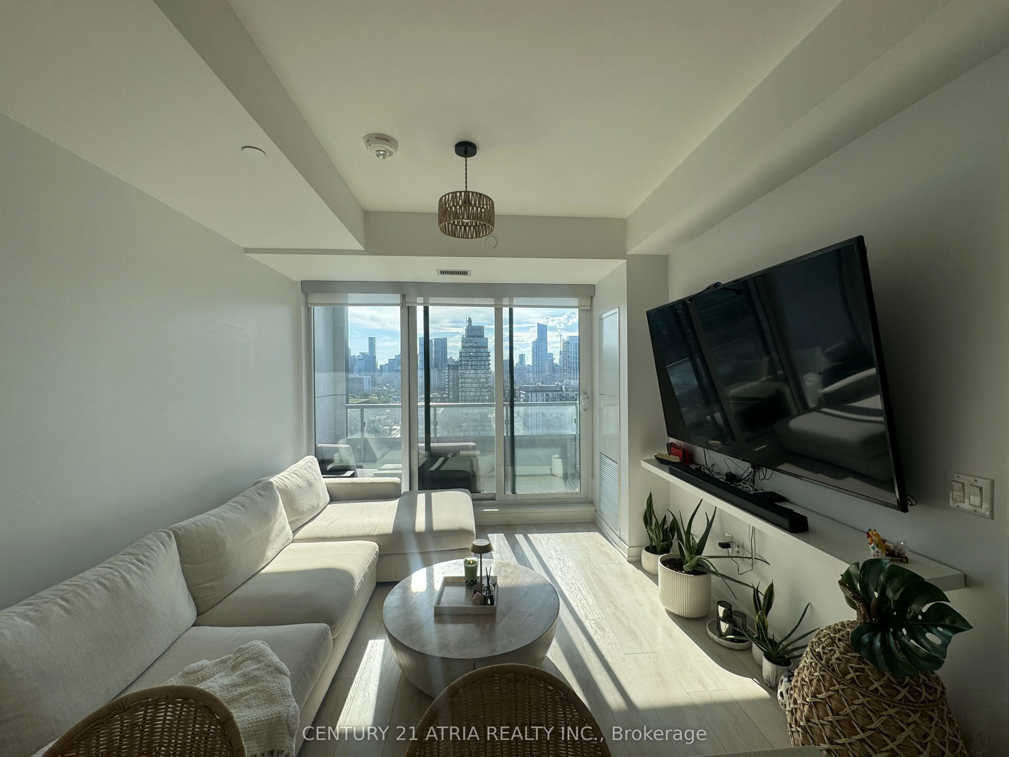 225 Sumach Street, #1608