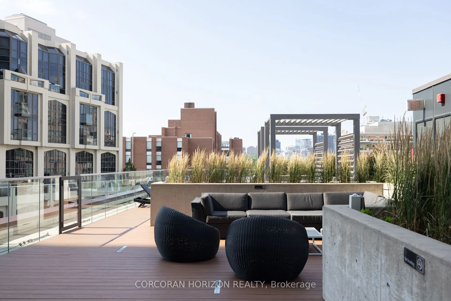 32 Davenport Road, #306