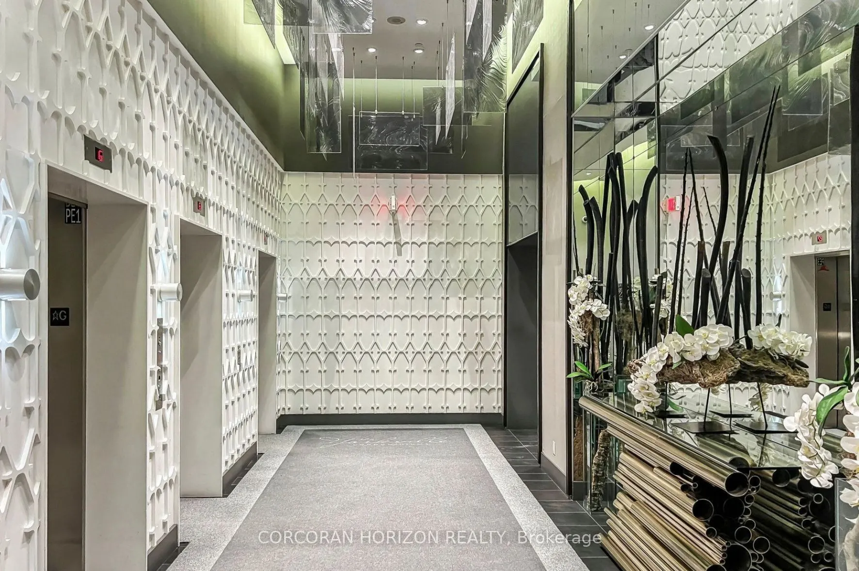 32 Davenport Road, #306