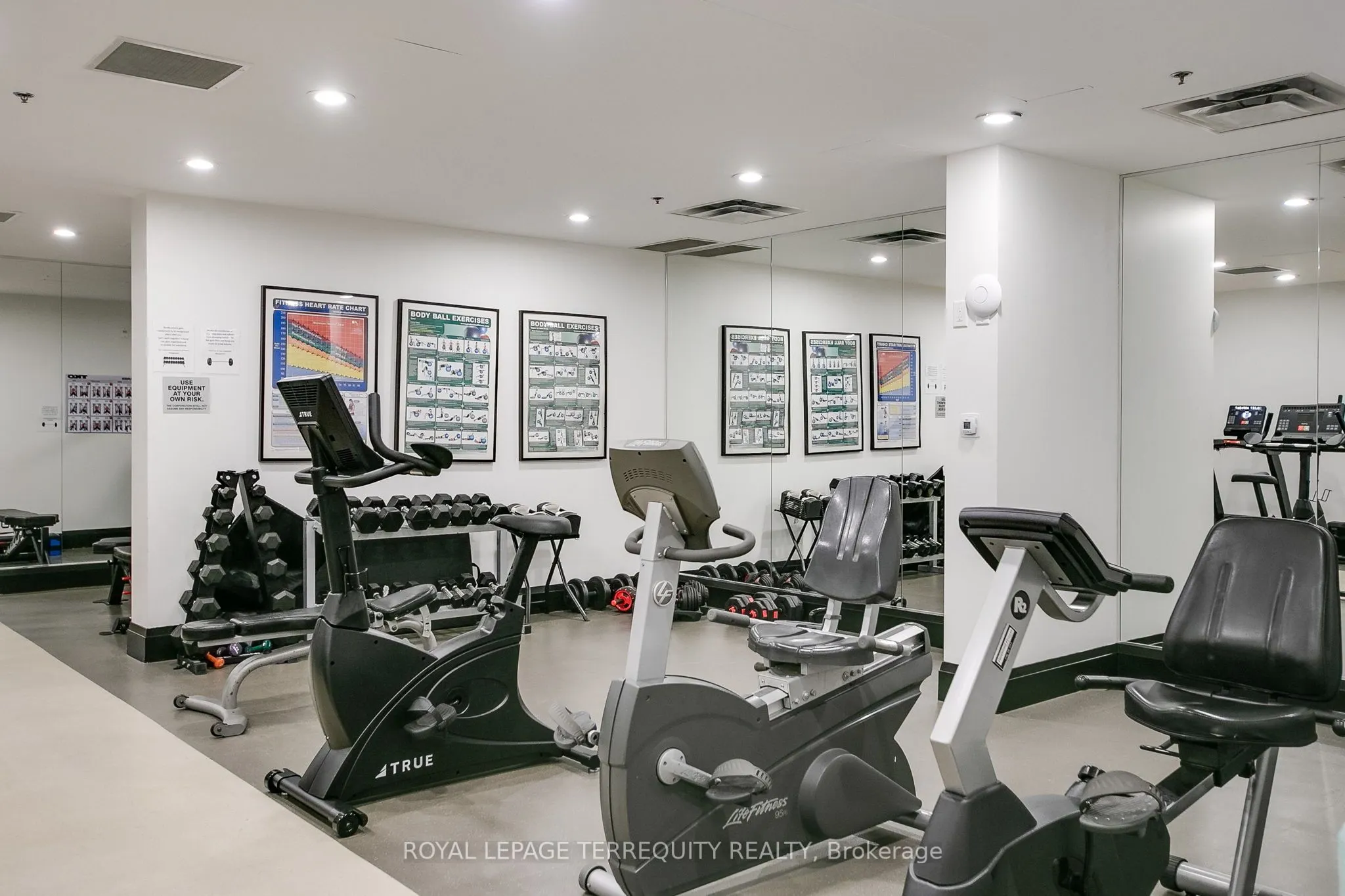 120 Dallimore Circle, #515