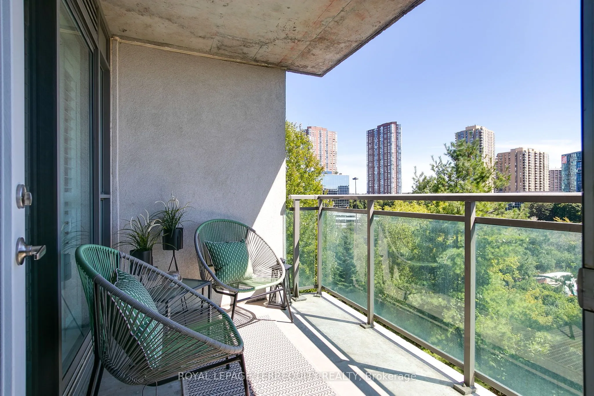 120 Dallimore Circle, #515