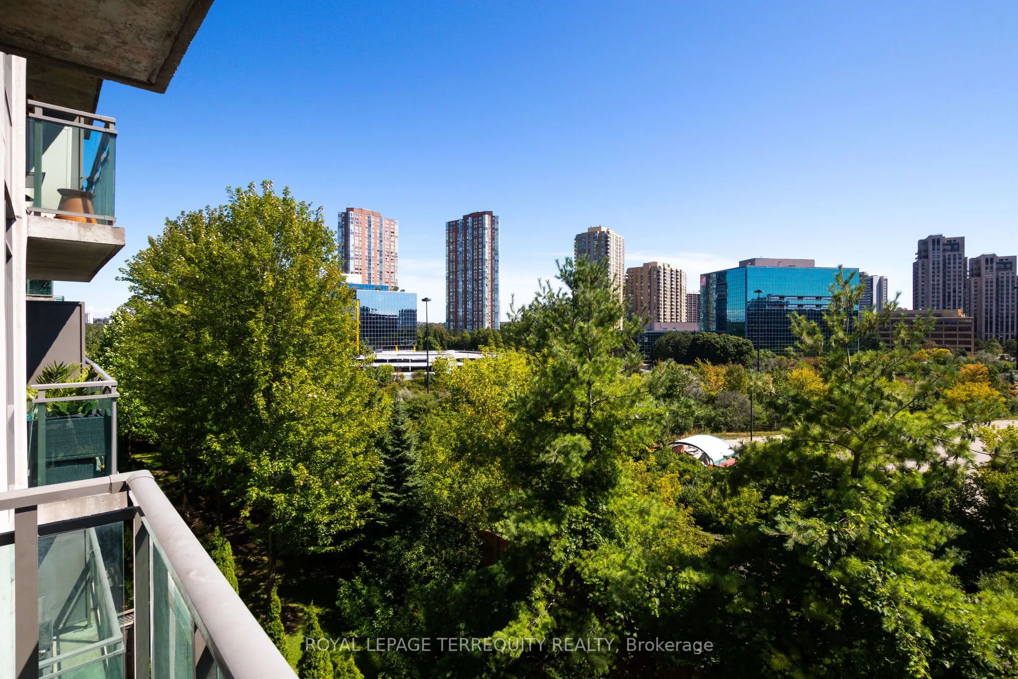 120 Dallimore Circle, #515