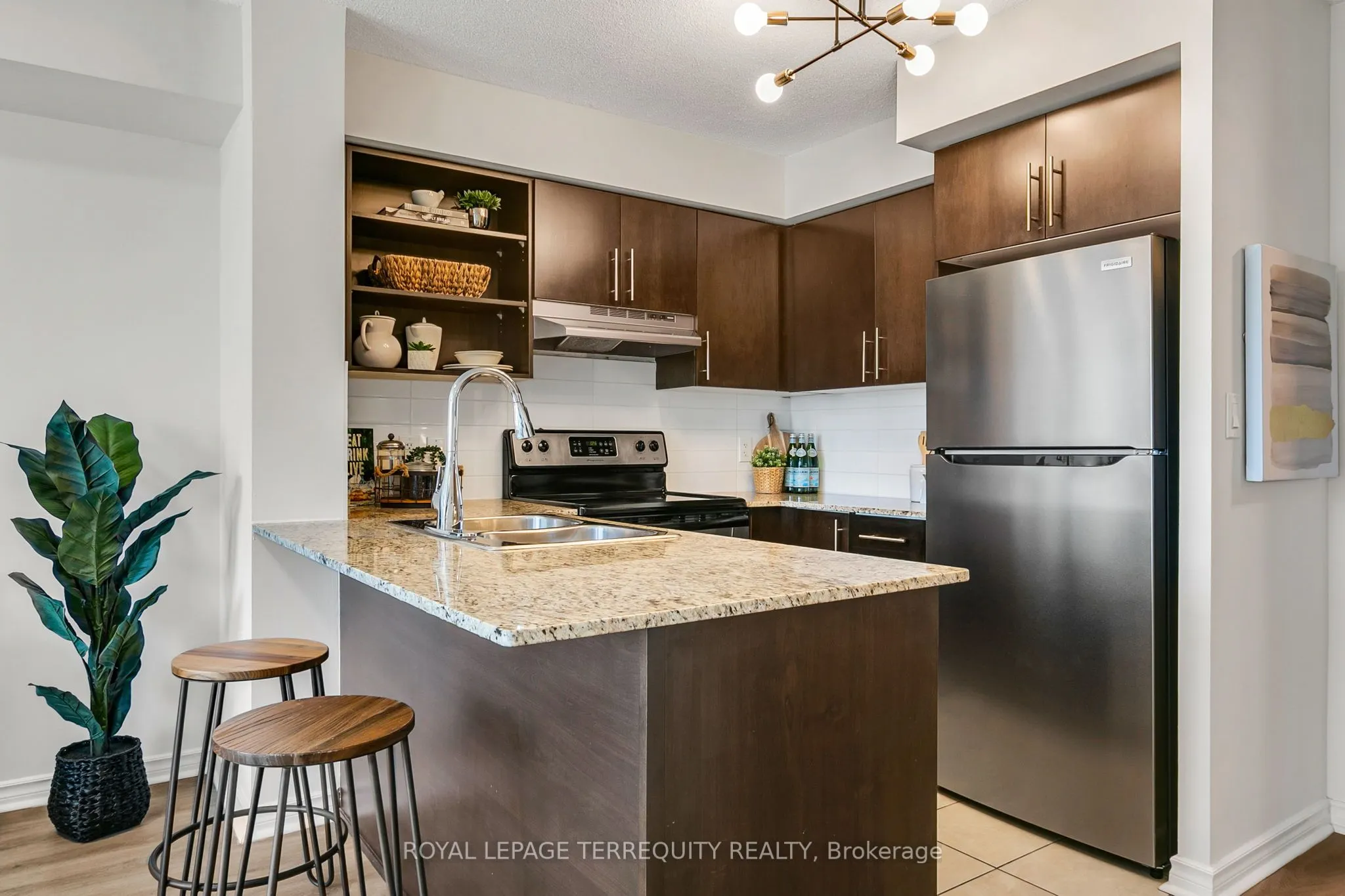 120 Dallimore Circle, #515