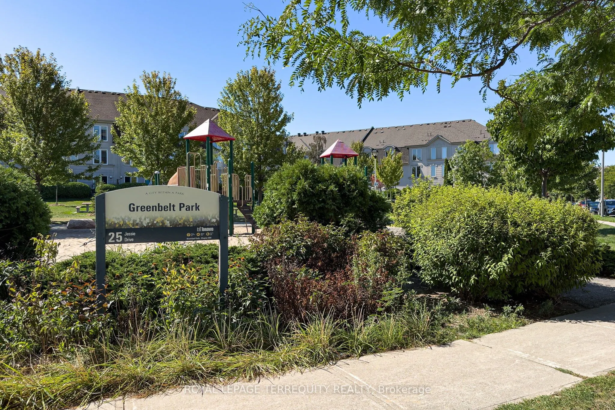 120 Dallimore Circle, #515