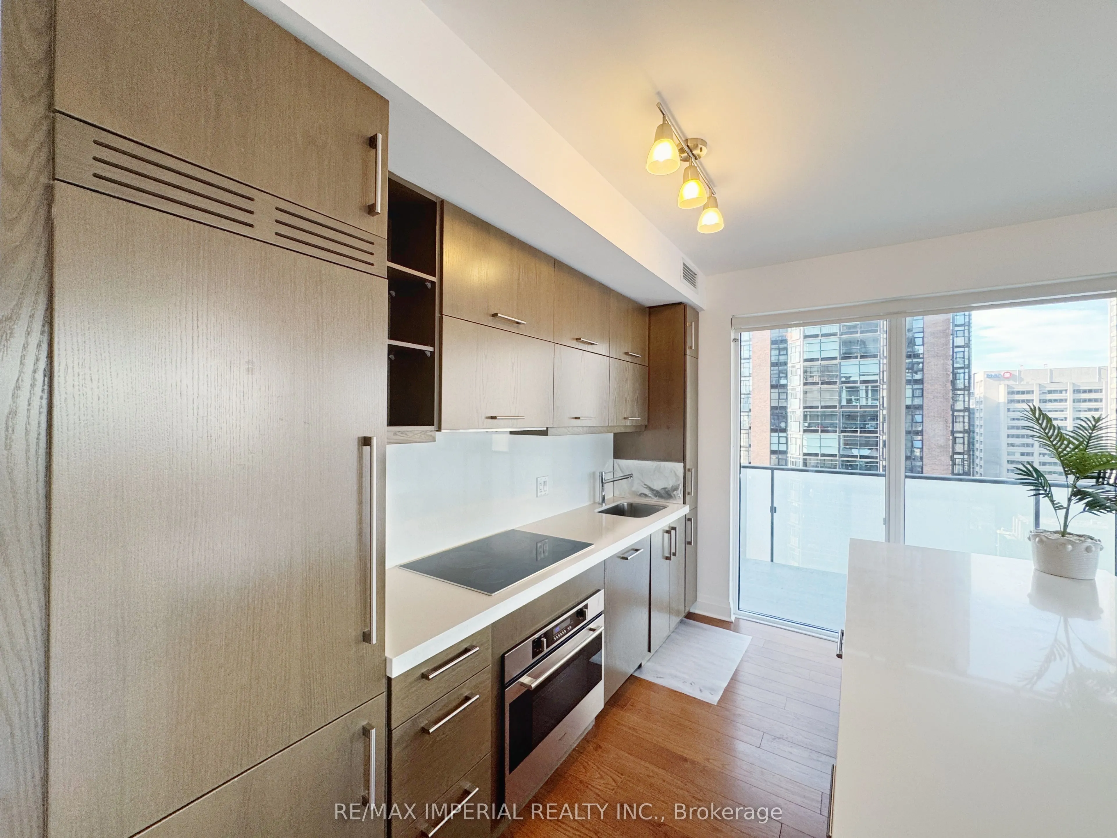 1080 Bay Street, #1910