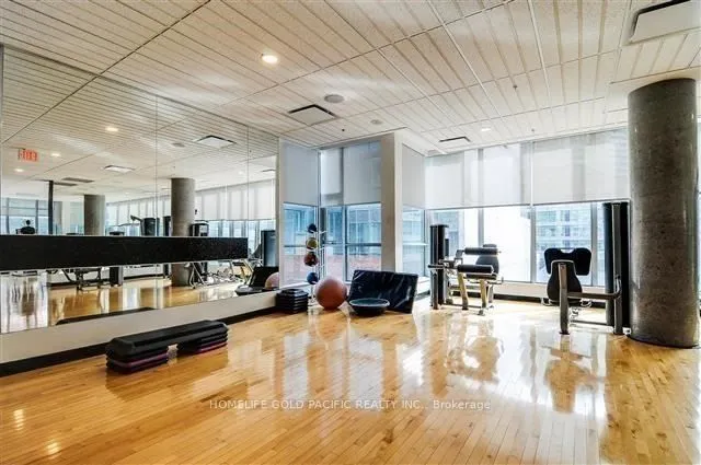375 King Street W, #2404